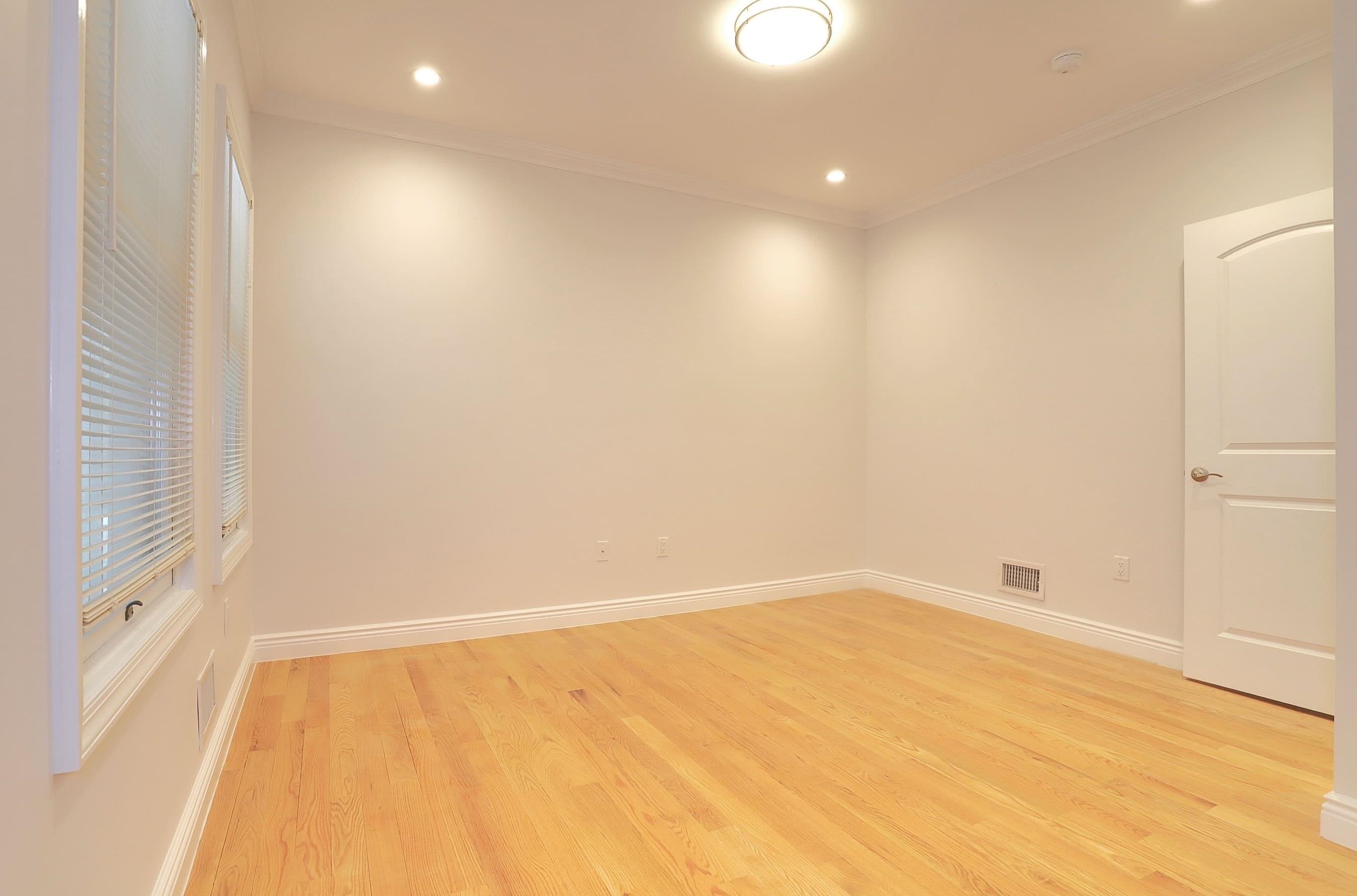 106 POPLAR ST Unit: 1