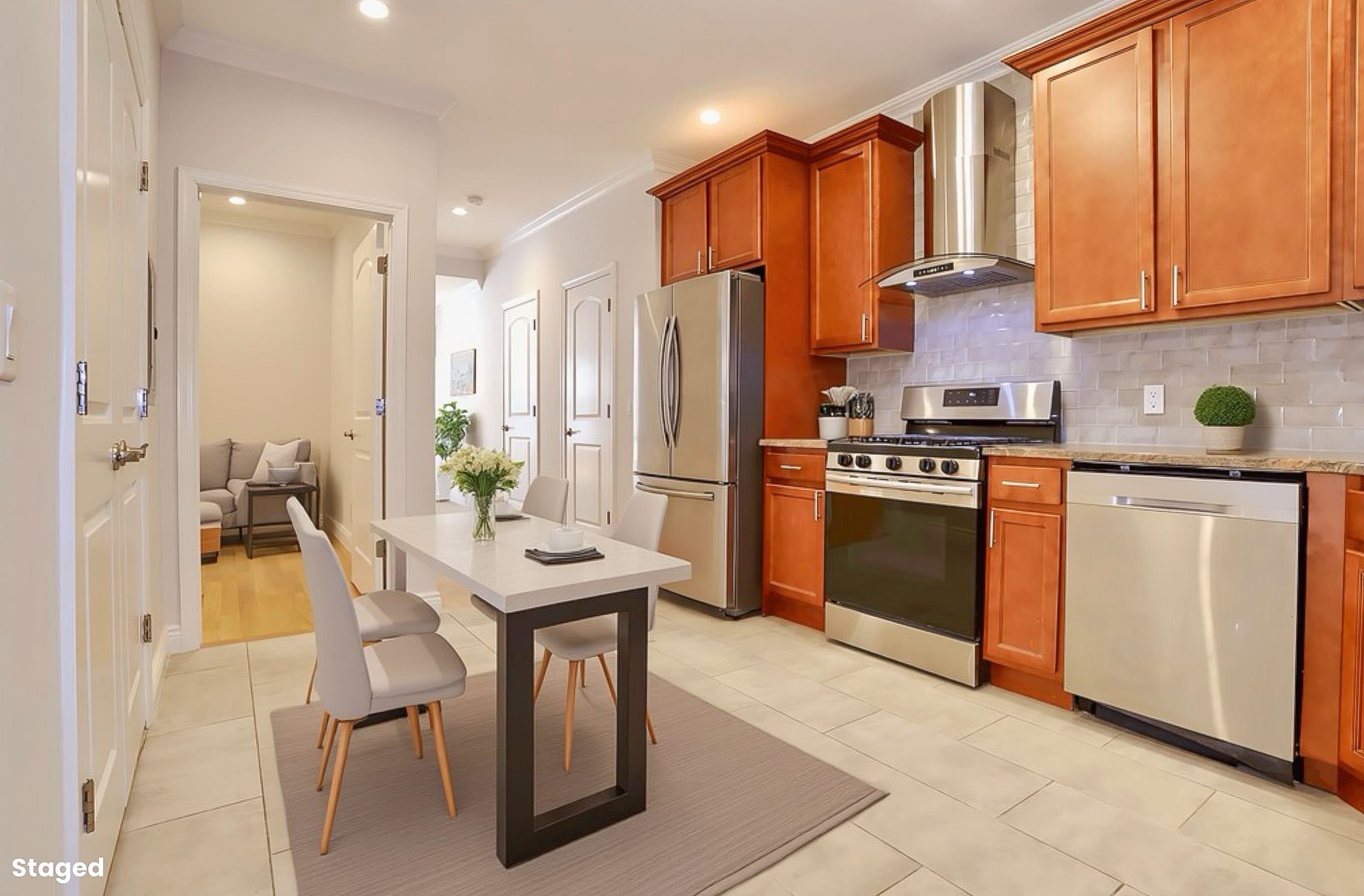 106 POPLAR ST Unit: 1