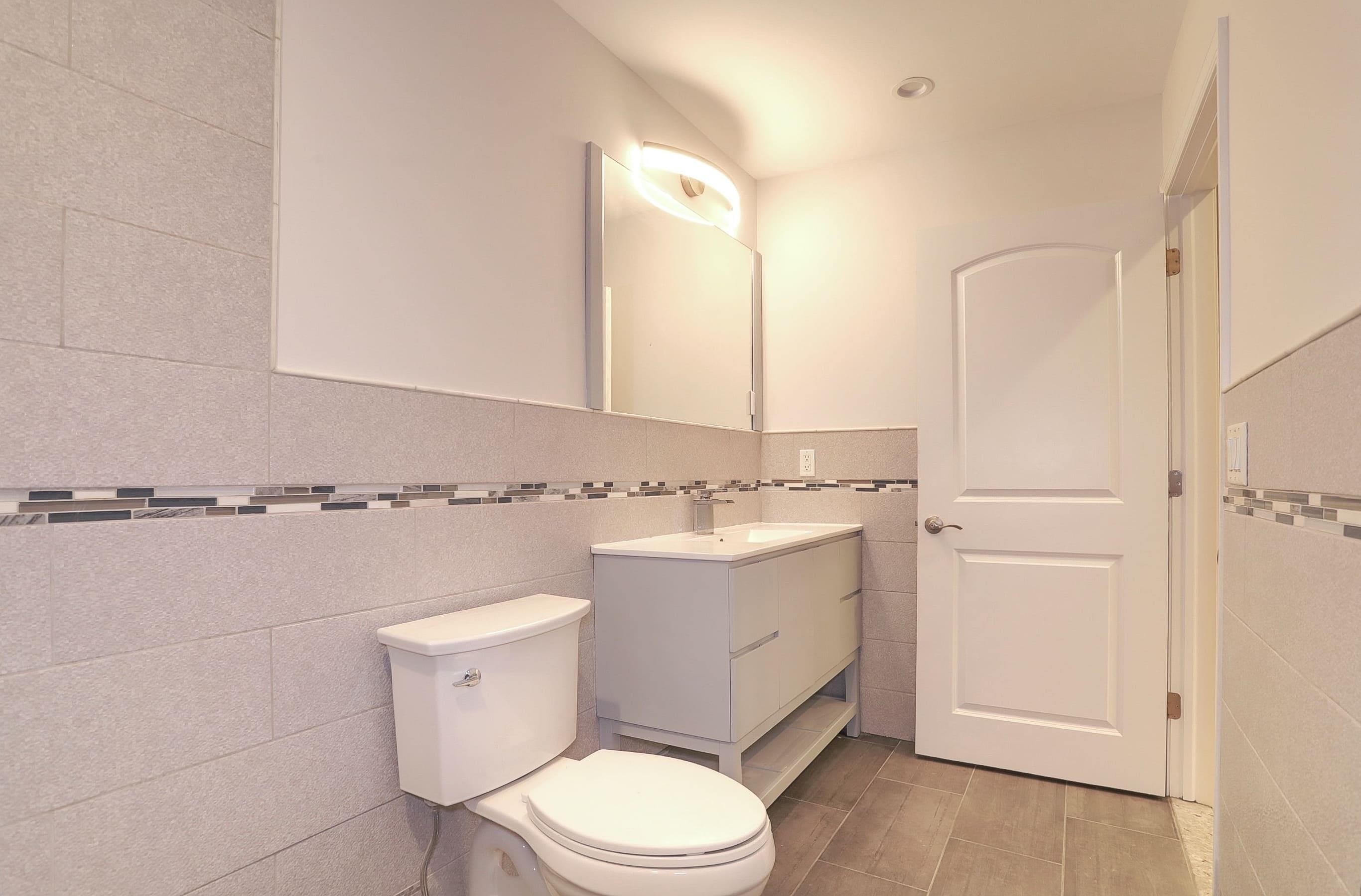 106 POPLAR ST Unit: 1