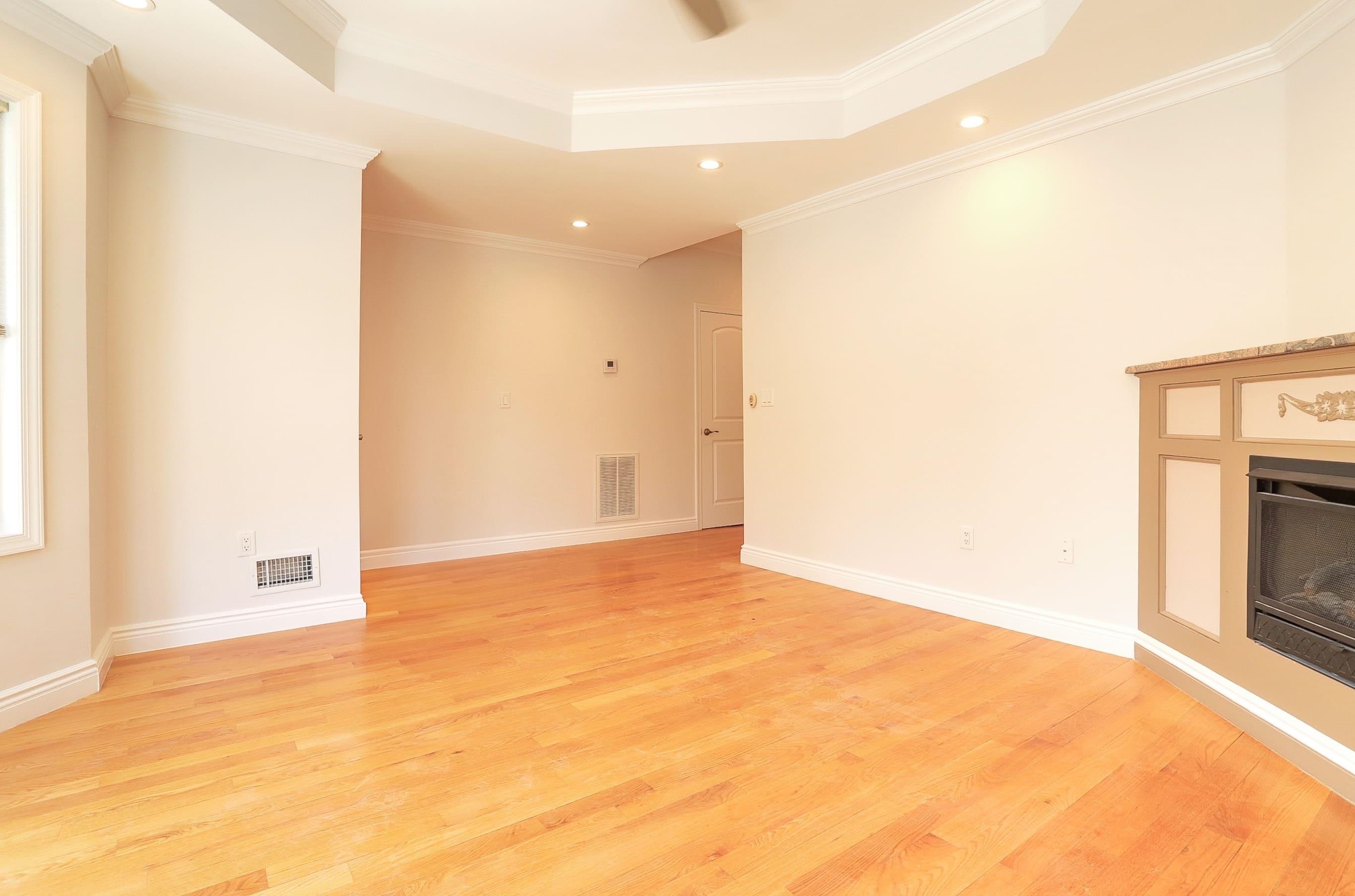 106 POPLAR ST Unit: 1