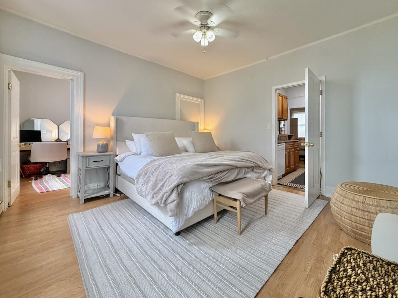 592 PALISADE AVE Unit: 2