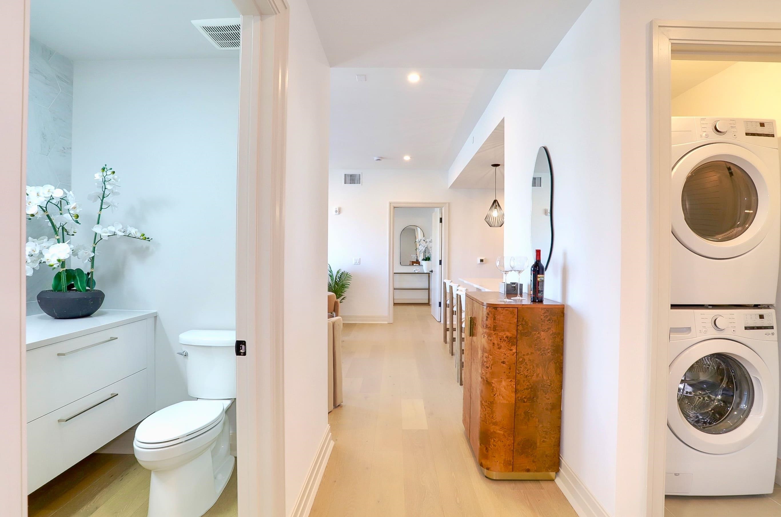 921 MADISON ST Unit: 605