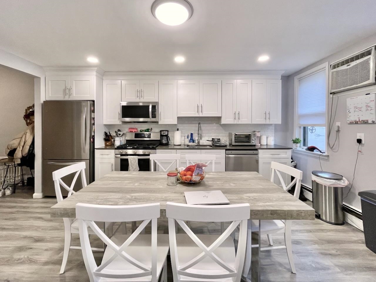 227 CLINTON ST Unit: 3