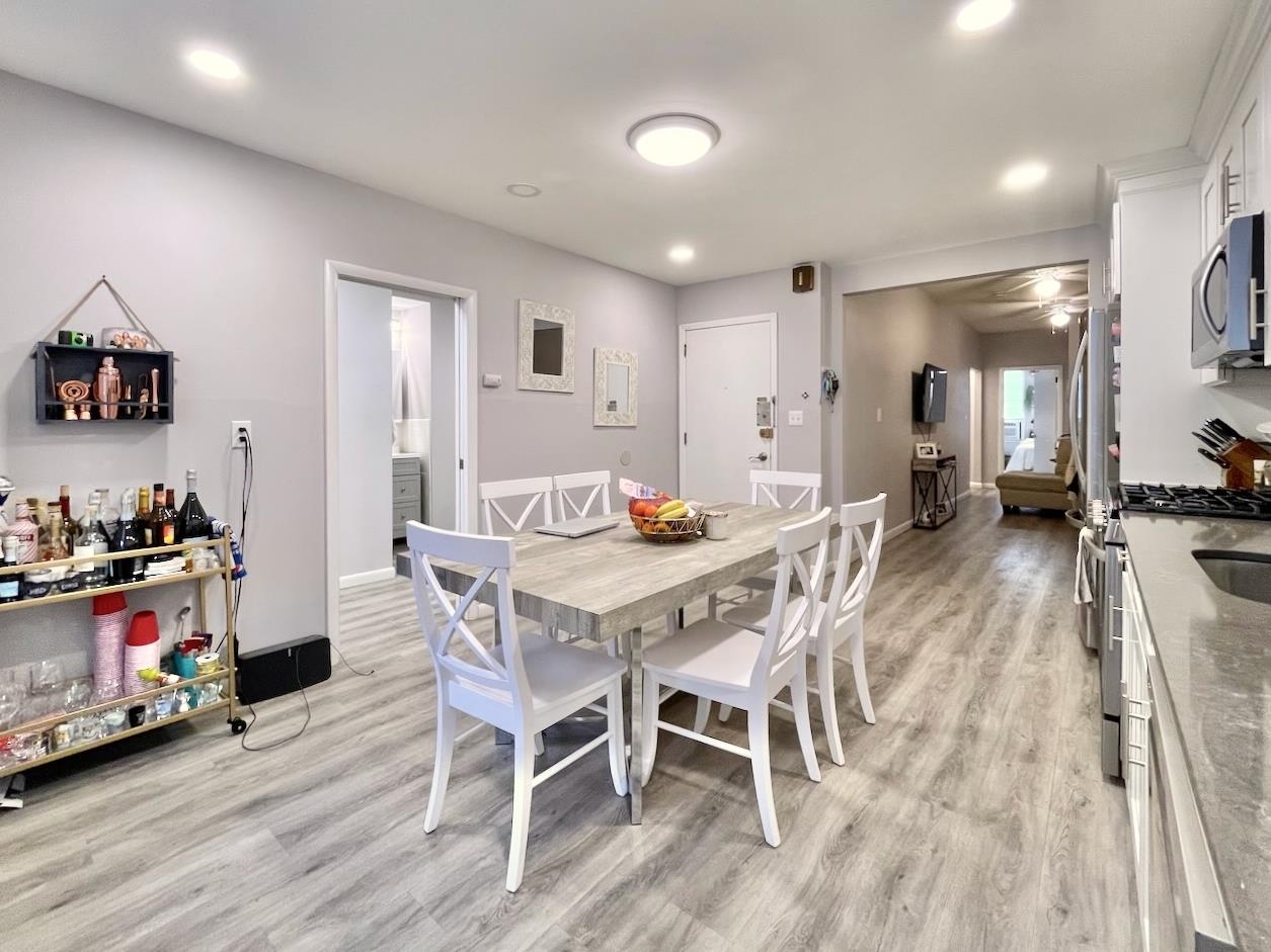 227 CLINTON ST Unit: 3