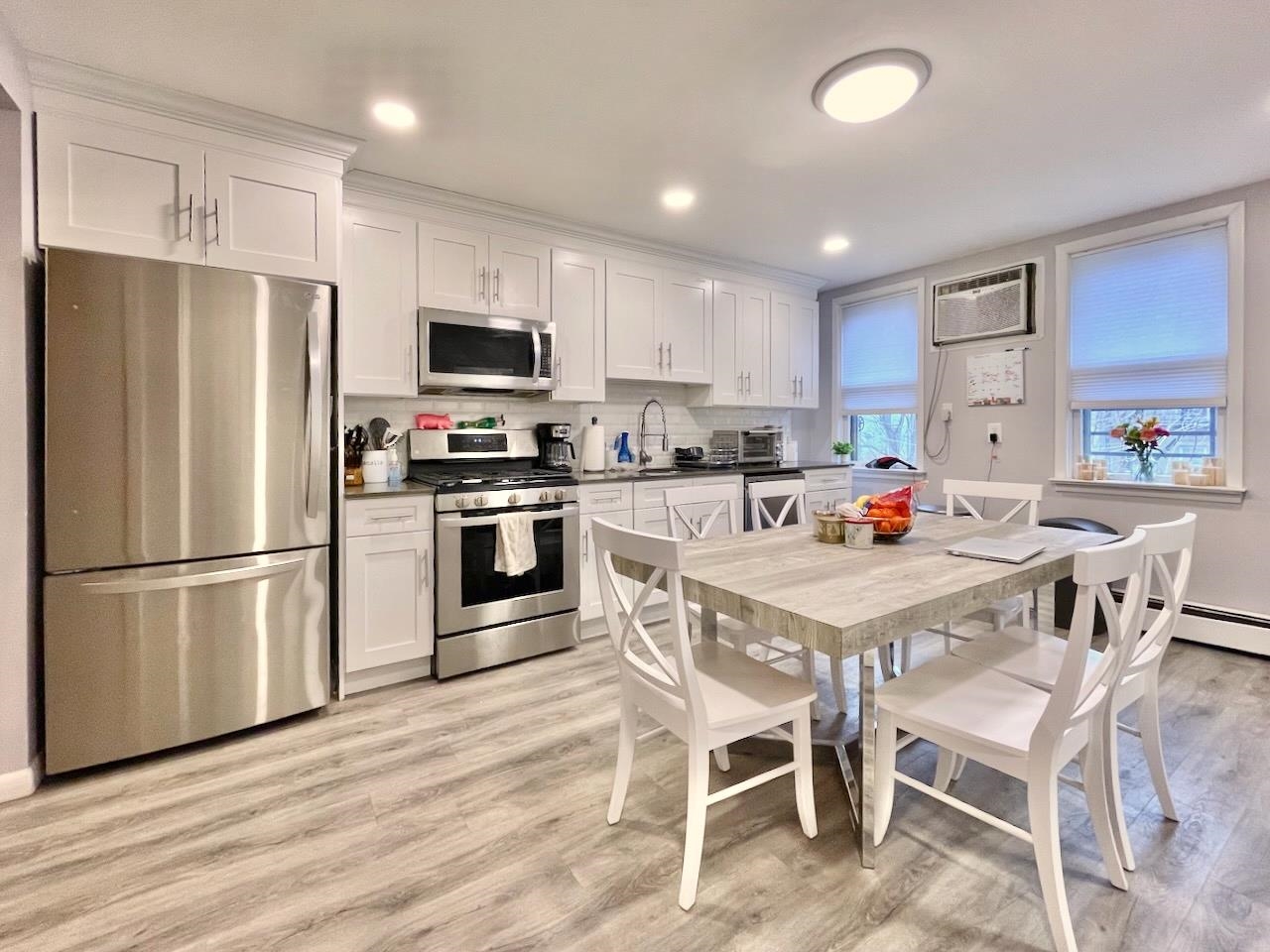 227 CLINTON ST Unit: 3