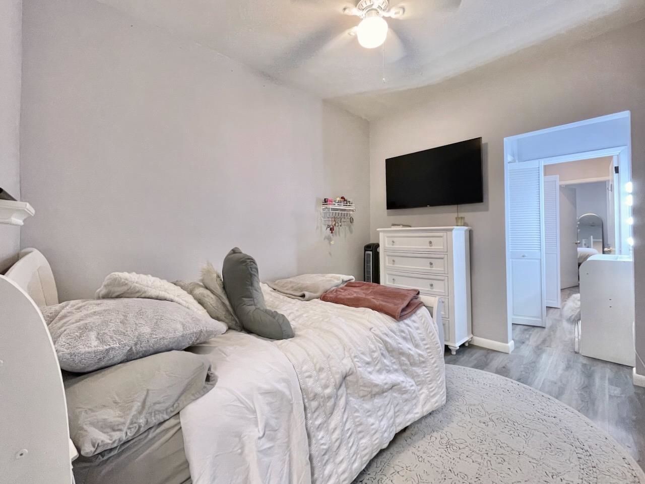 227 CLINTON ST Unit: 3