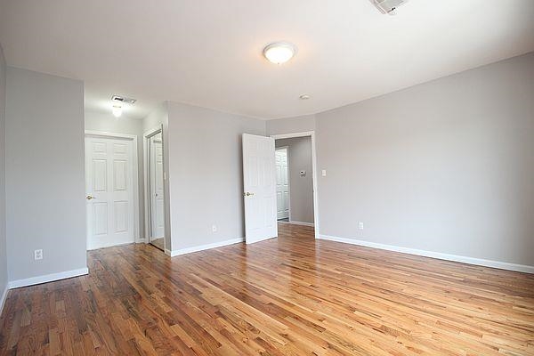 247 TERRACE AVE Unit: 2