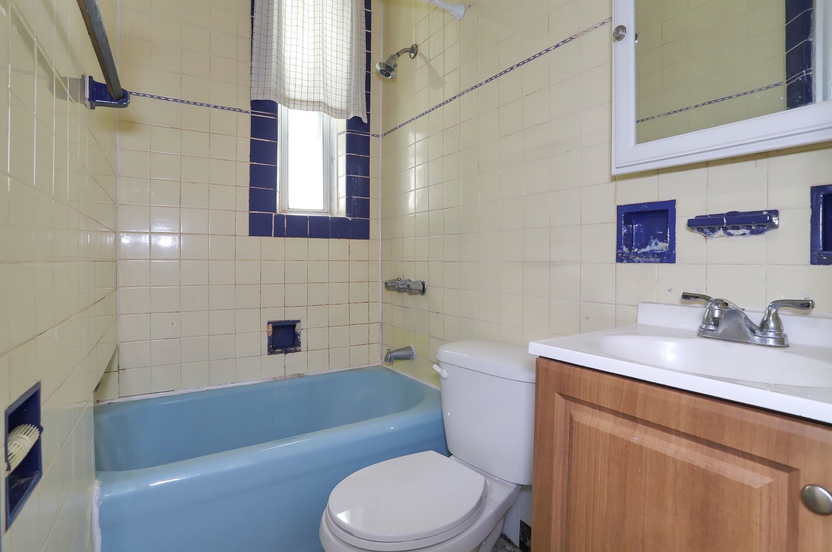327 JACKSON ST Unit: 17