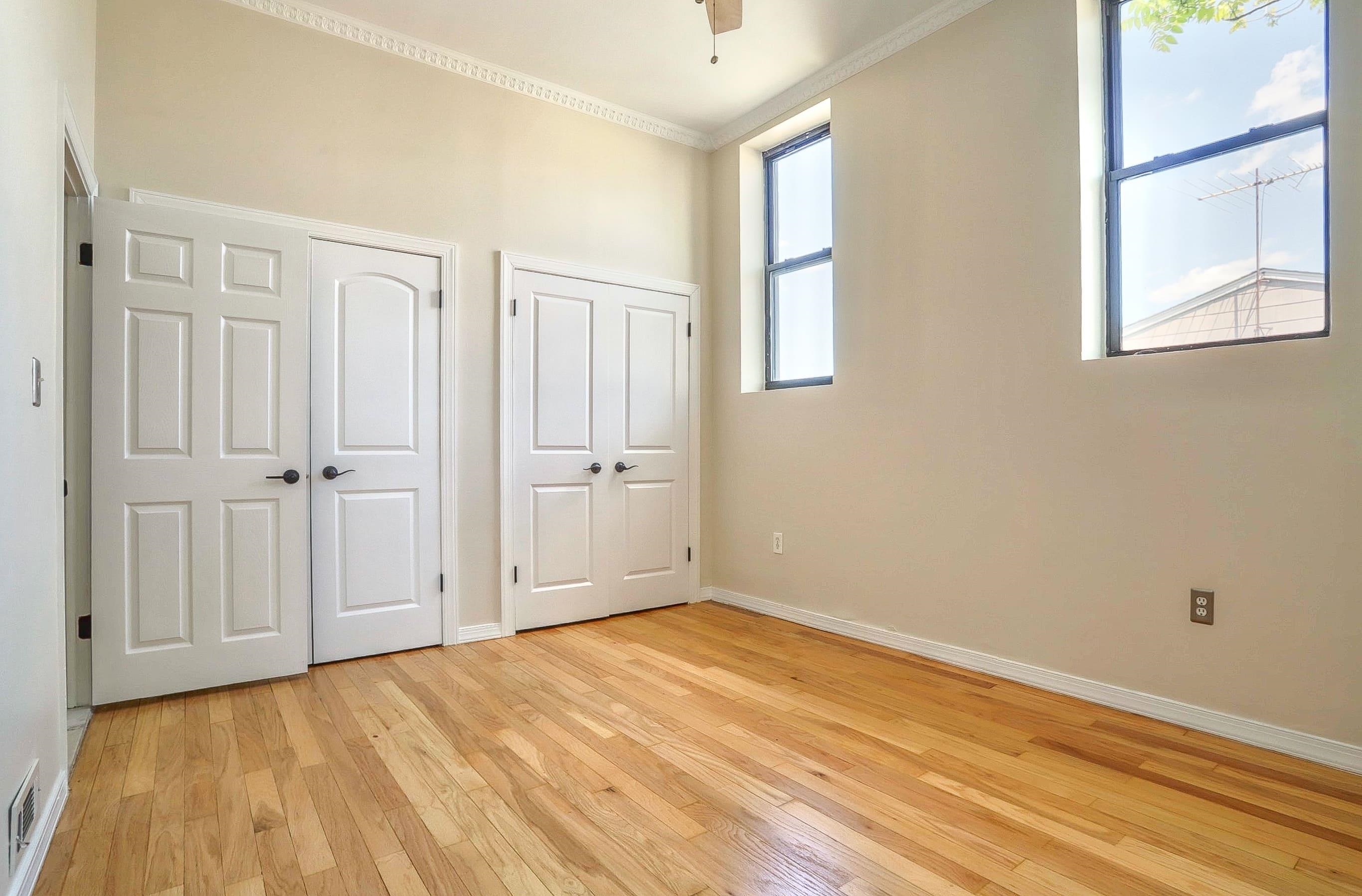 118 LEONARD ST Unit: 4