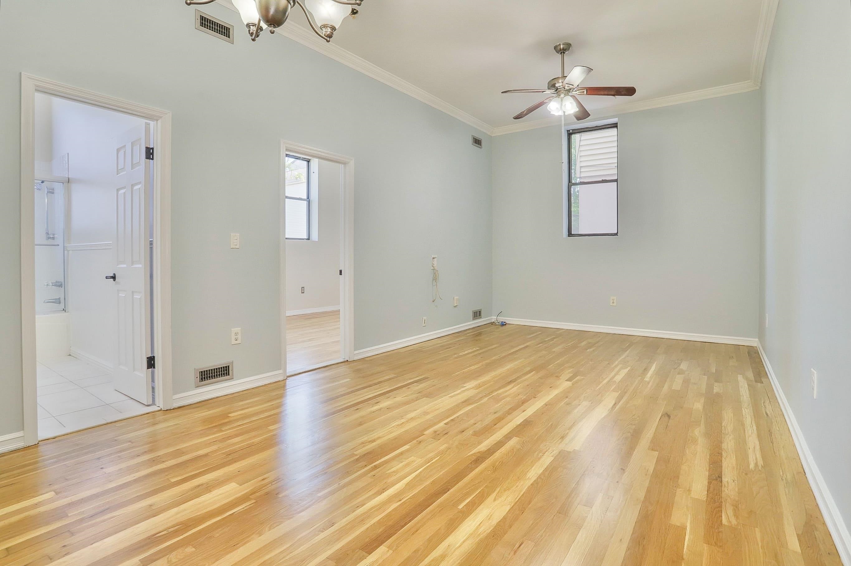 118 LEONARD ST Unit: 4