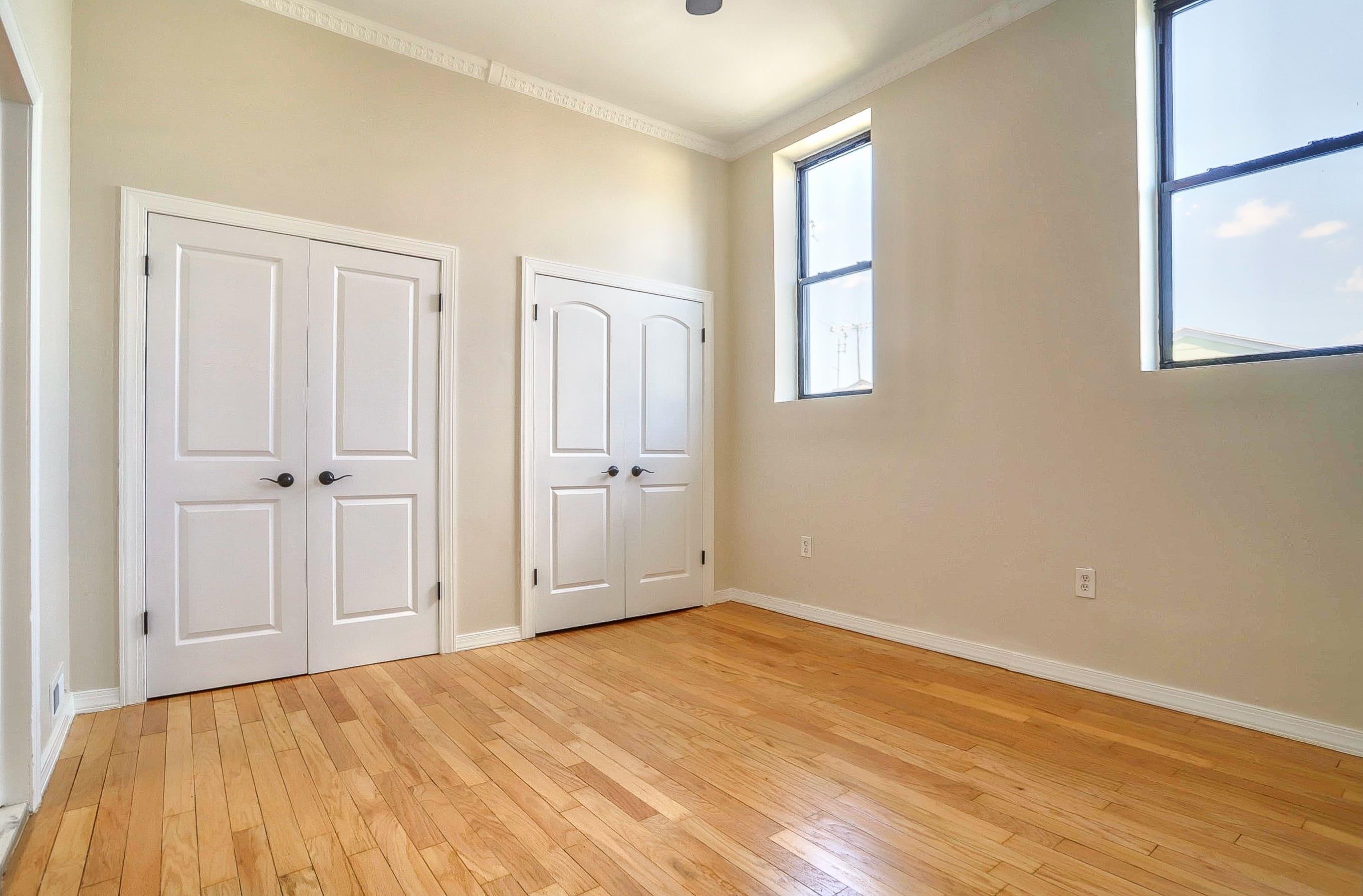 118 LEONARD ST Unit: 4