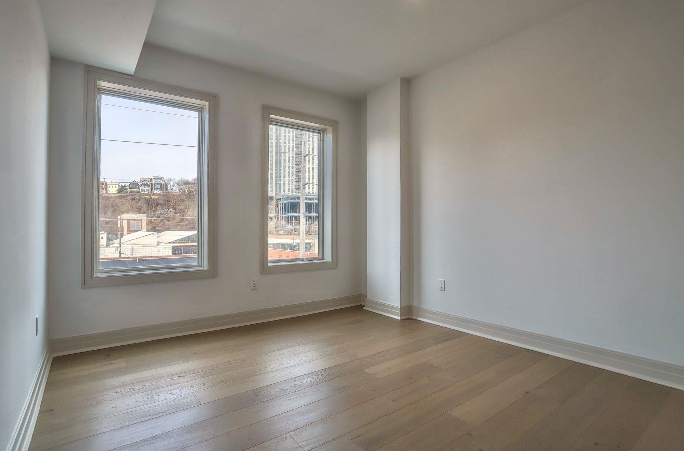 921 MADISON ST Unit: 309