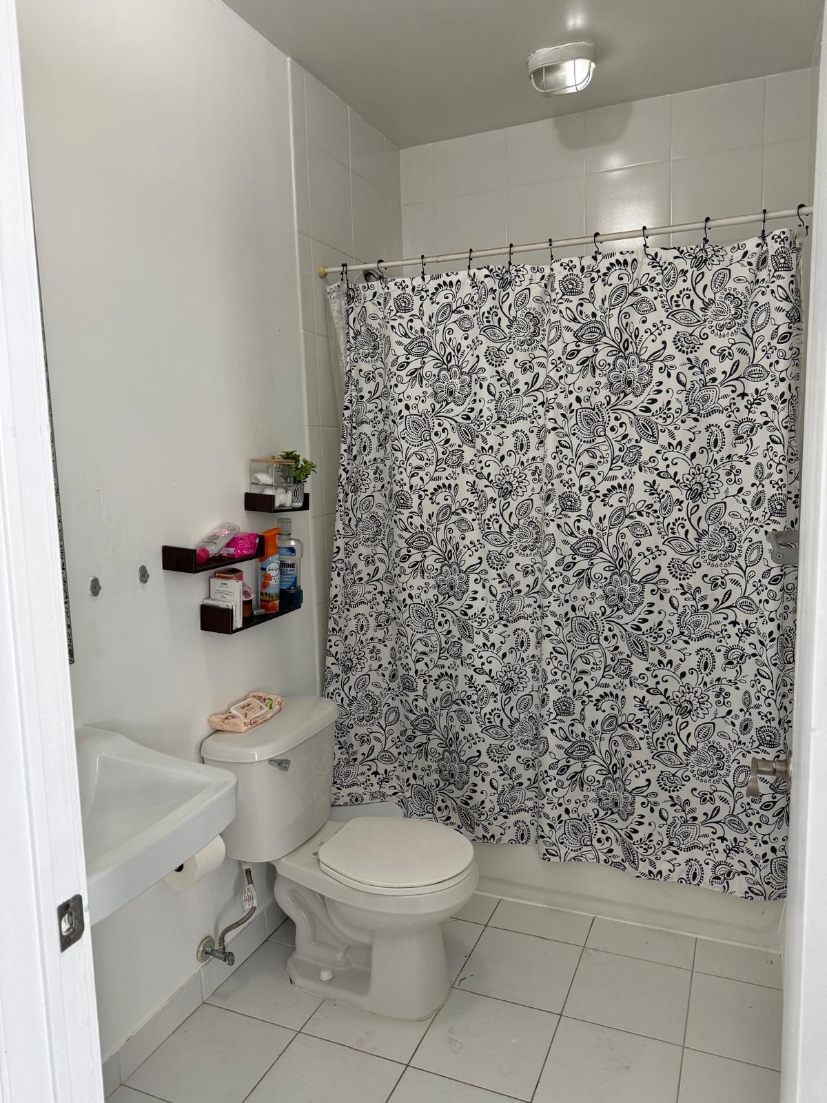 4701 PARK AVE Unit: 2B