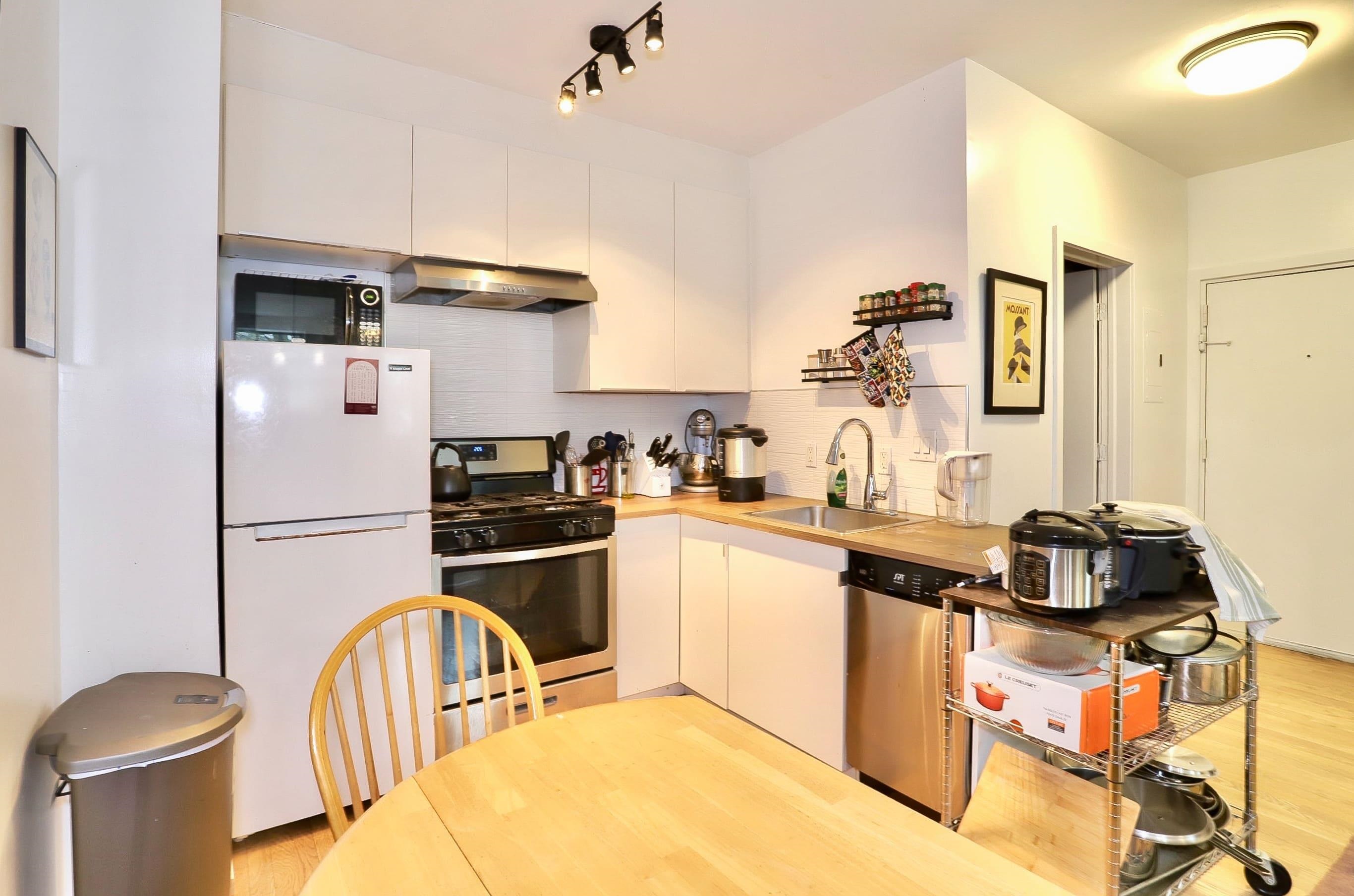 364 GROVE ST Unit: 1