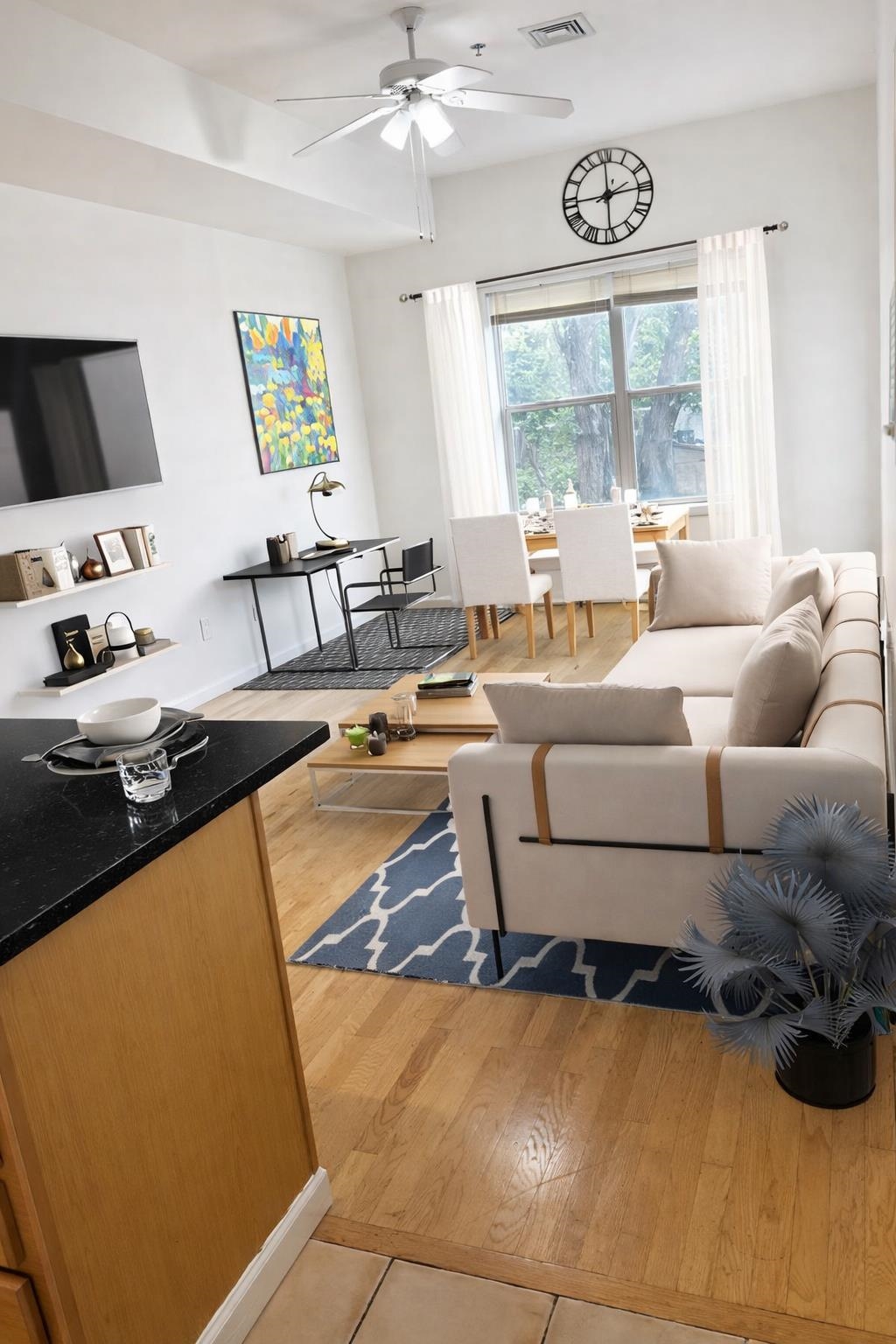 524 BLOOMFIELD ST Unit: 2