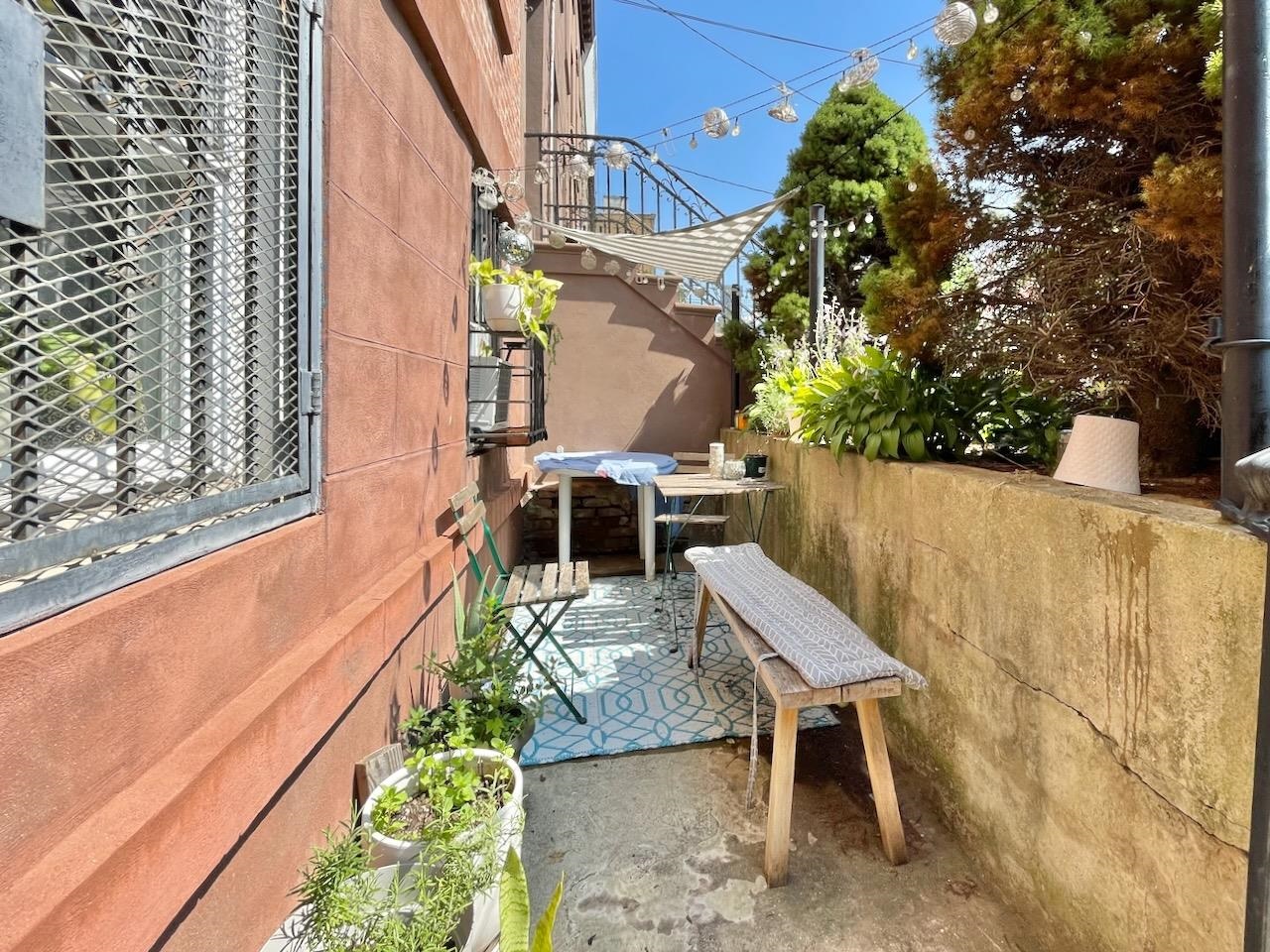 278 3RD ST Unit: B