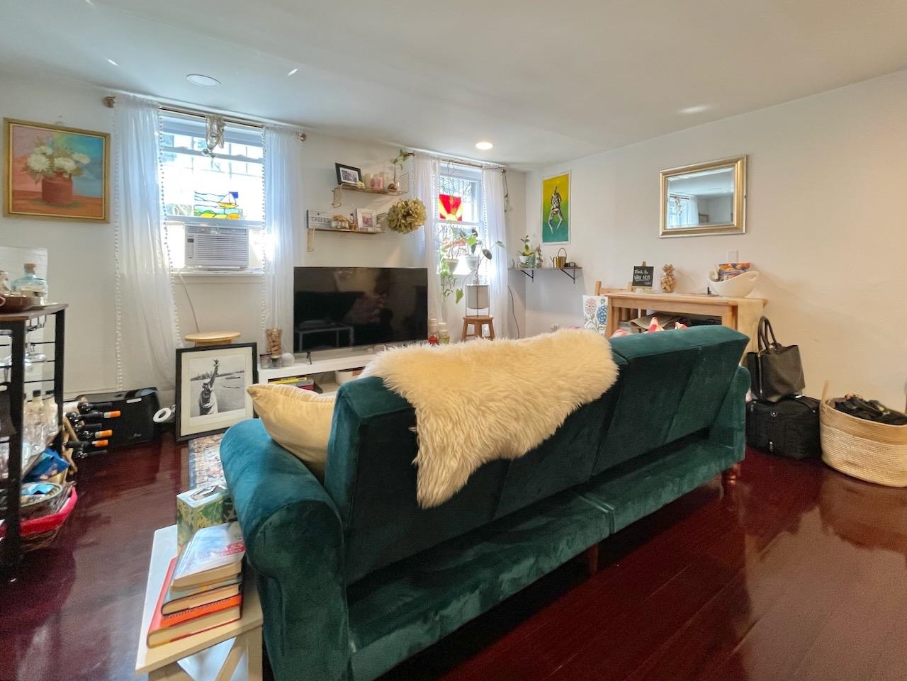 278 3RD ST Unit: B