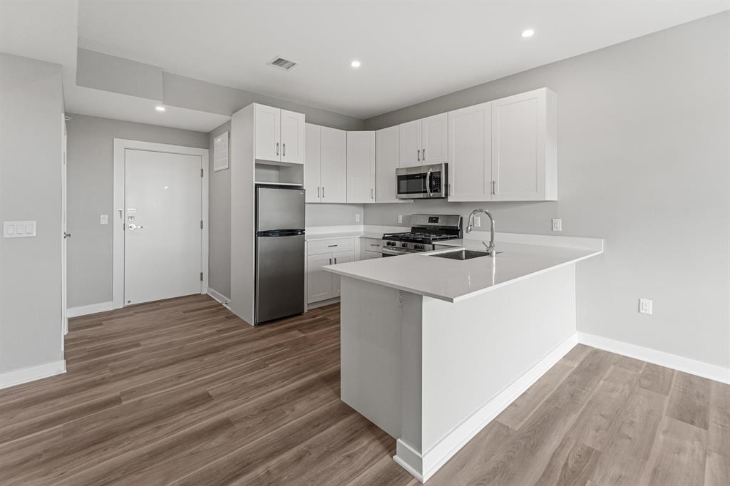 475 COMMUNIPAW AVE Unit: 503