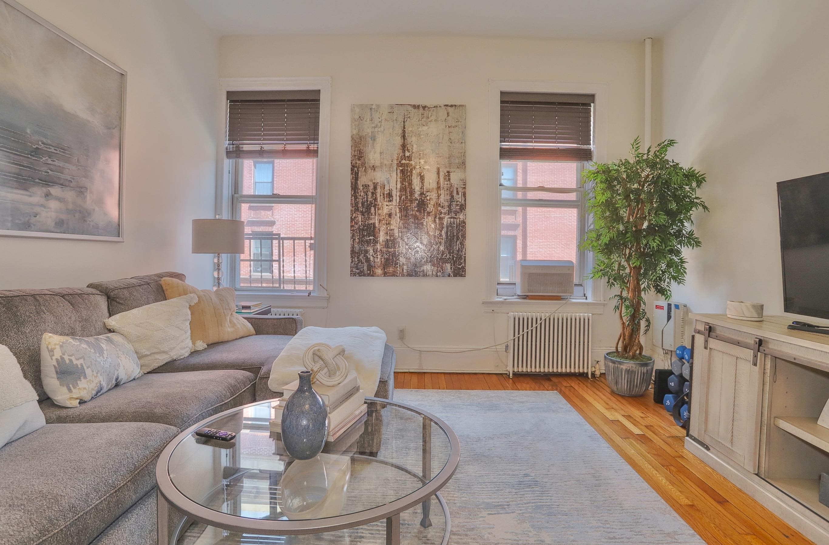 103 12TH ST Unit: 5