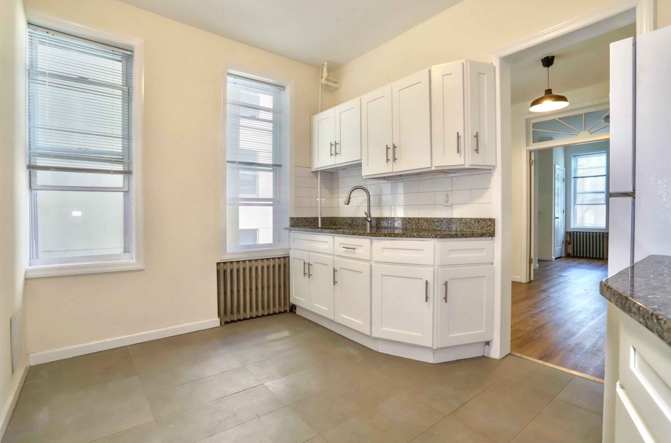 327 JACKSON ST Unit: 6