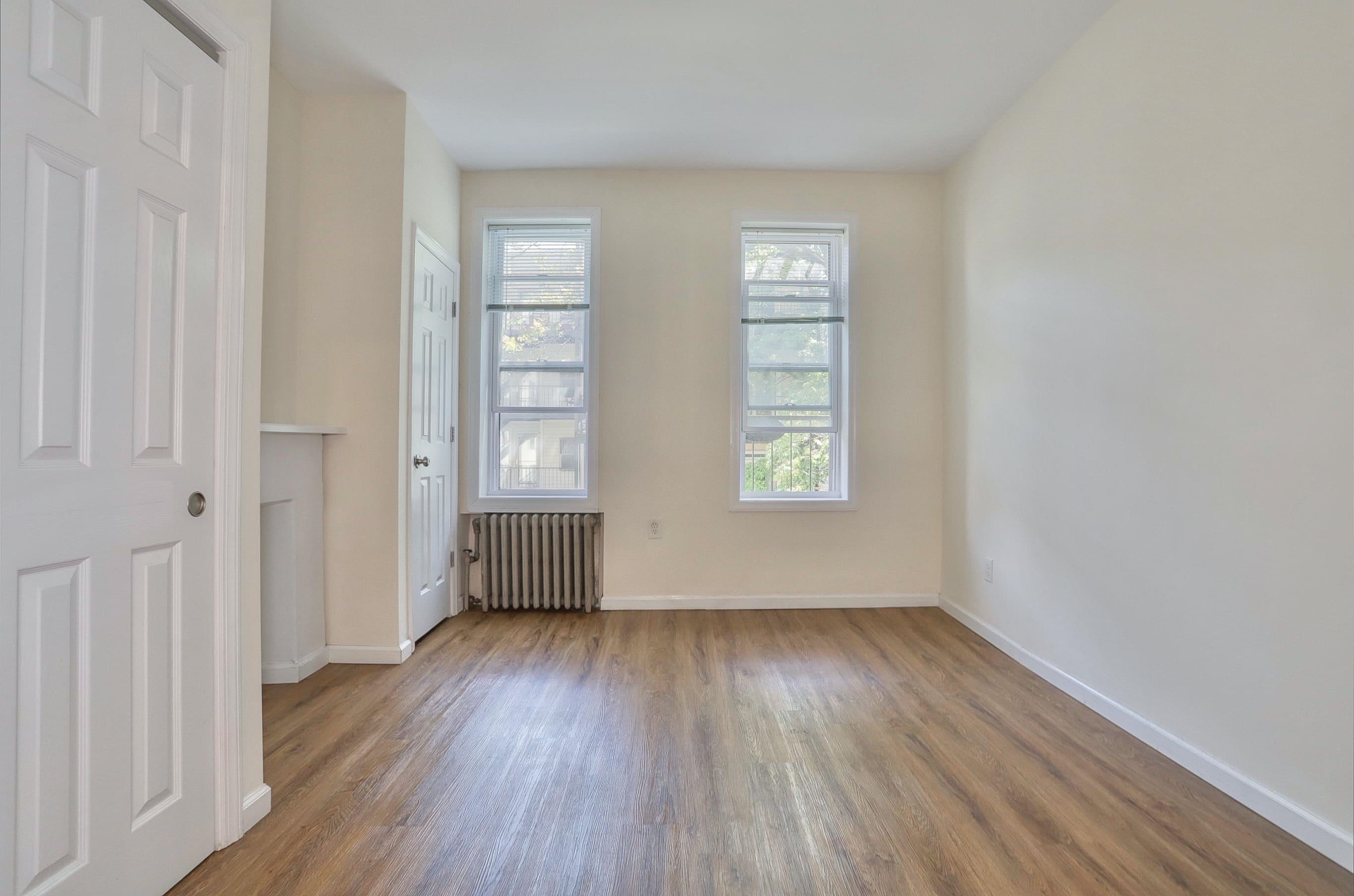 327 JACKSON ST Unit: 6