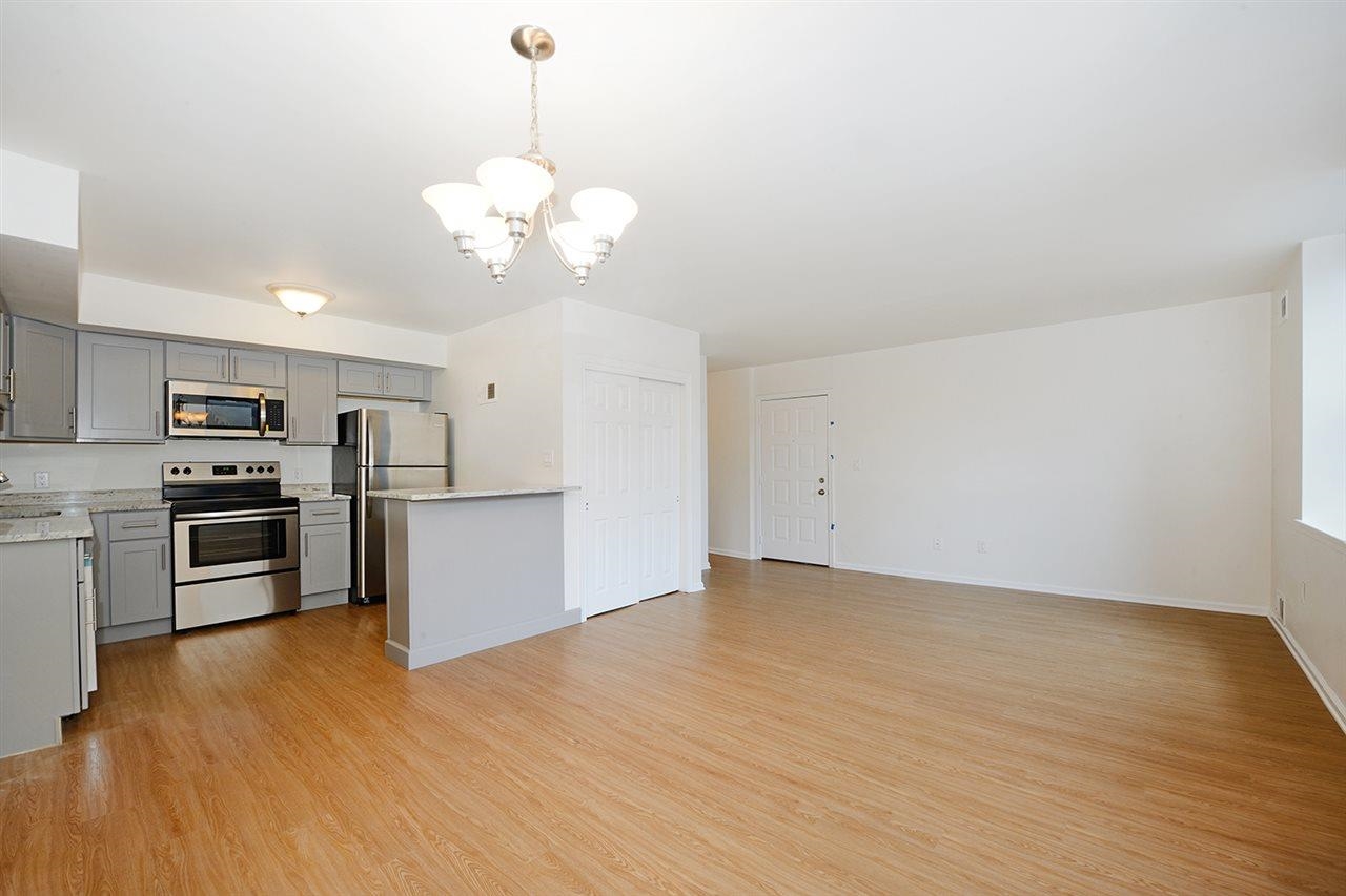 200 CENTRAL AVE Unit: C1