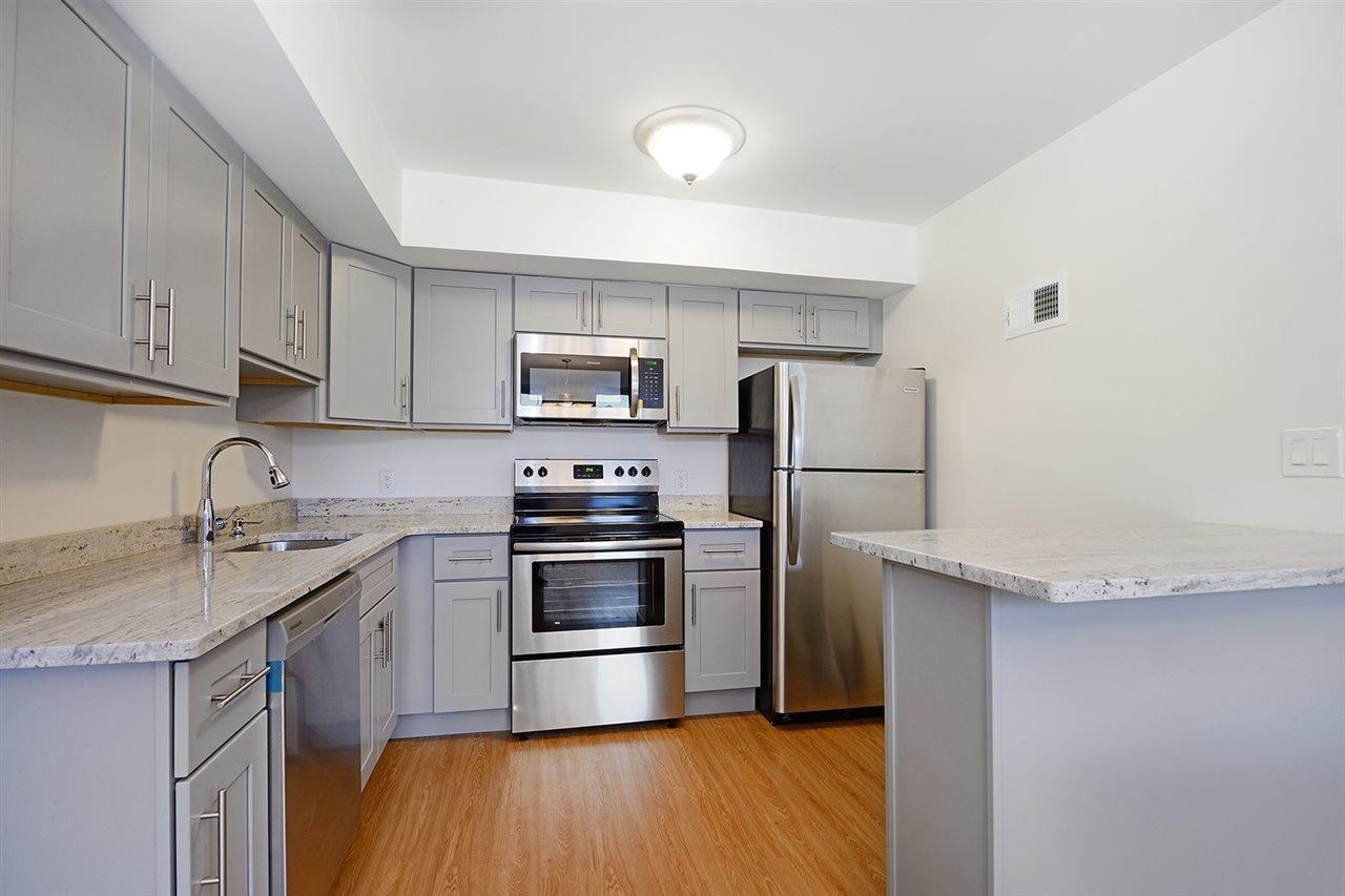 200 CENTRAL AVE Unit: C1