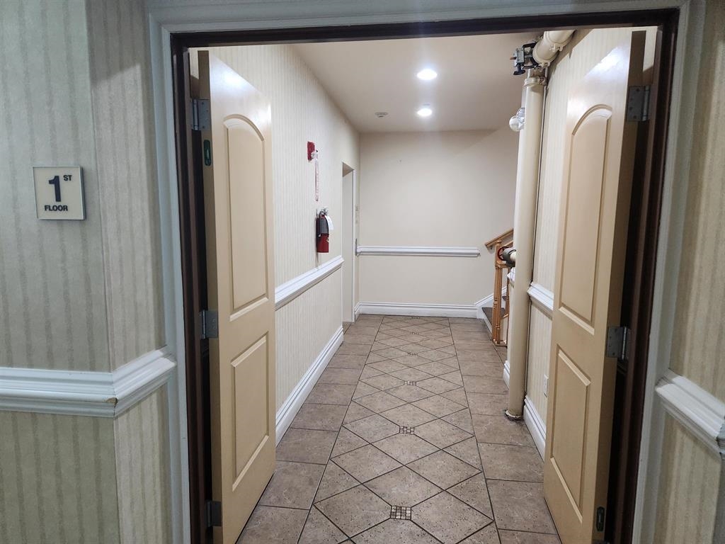7716 KENNEDY BLVD Unit: 2D