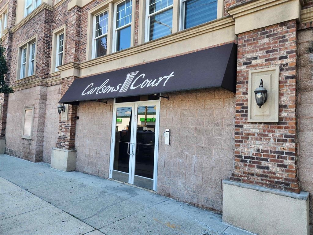 7716 KENNEDY BLVD Unit: 2D
