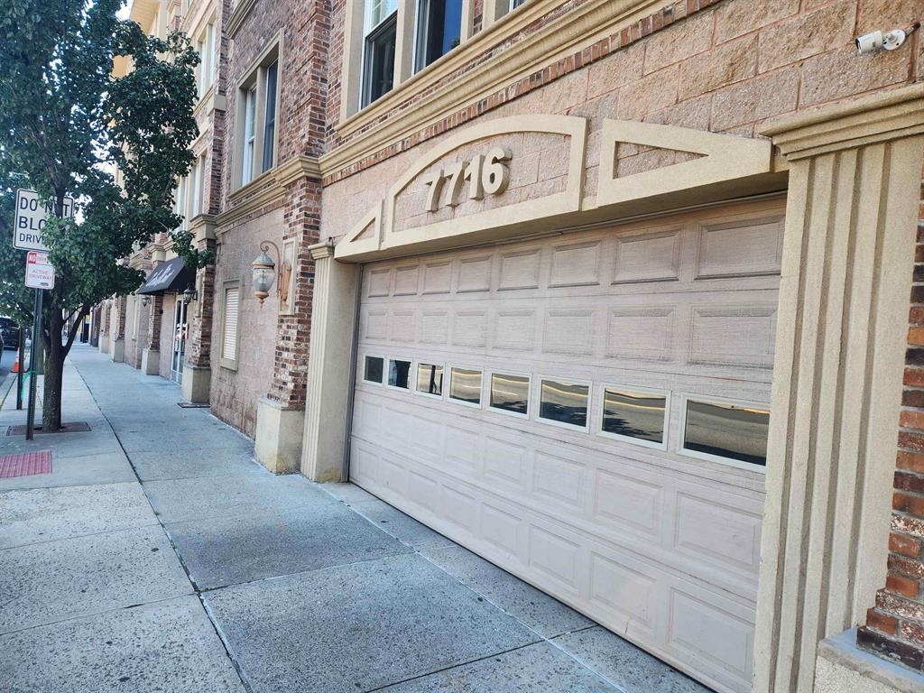 7716 KENNEDY BLVD Unit: 2D