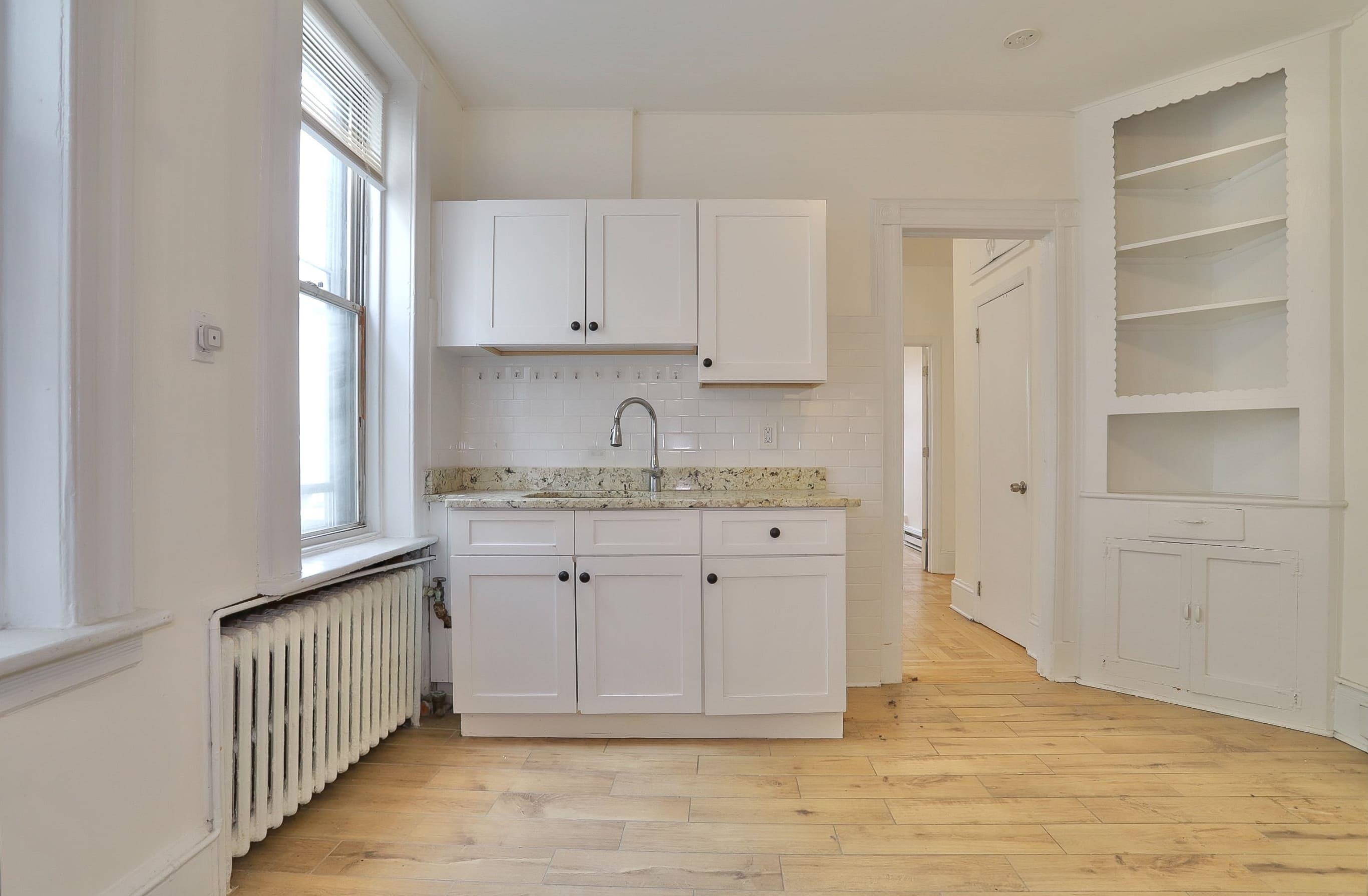 327 JACKSON ST Unit: 18