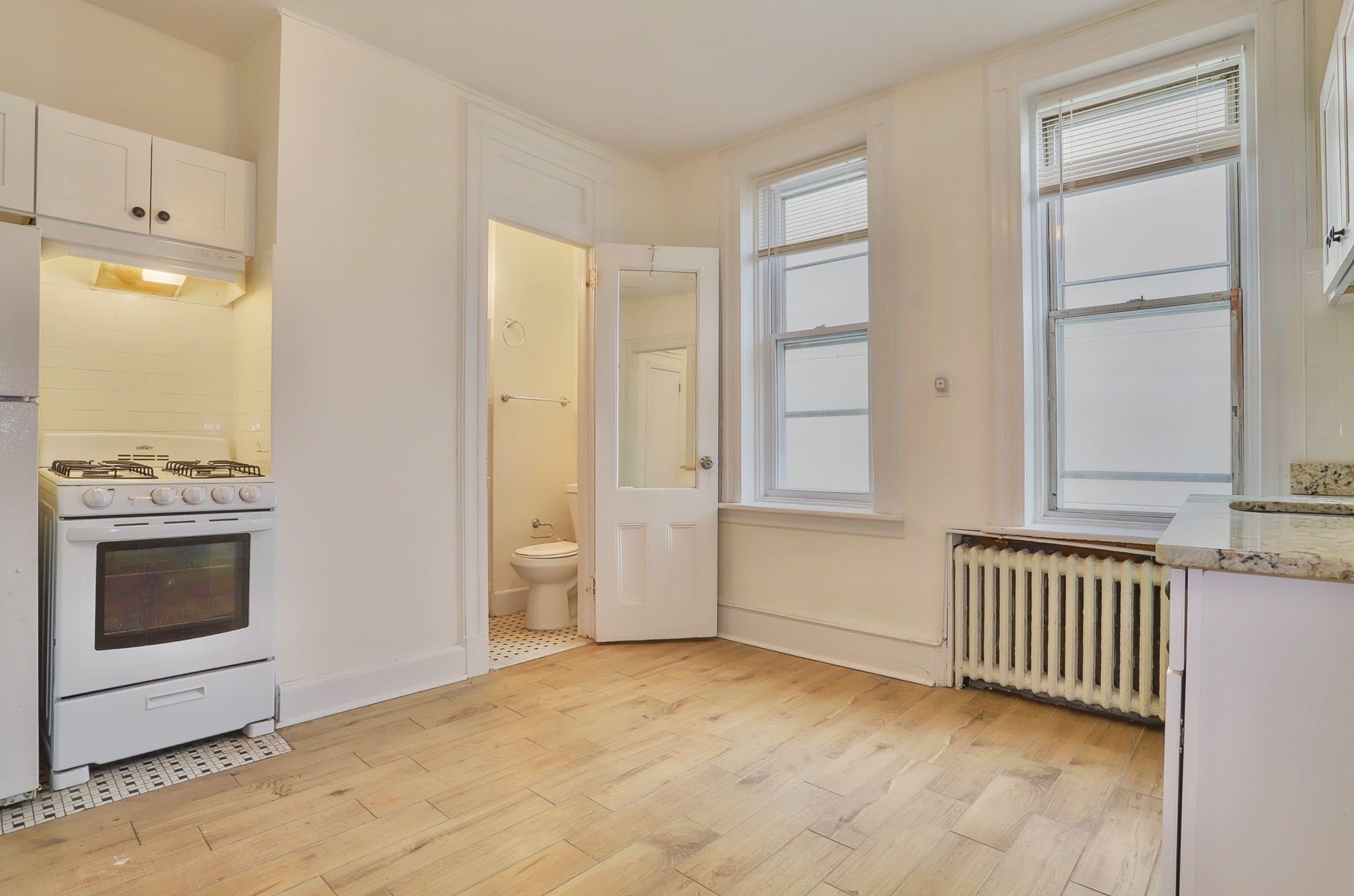 327 JACKSON ST Unit: 18