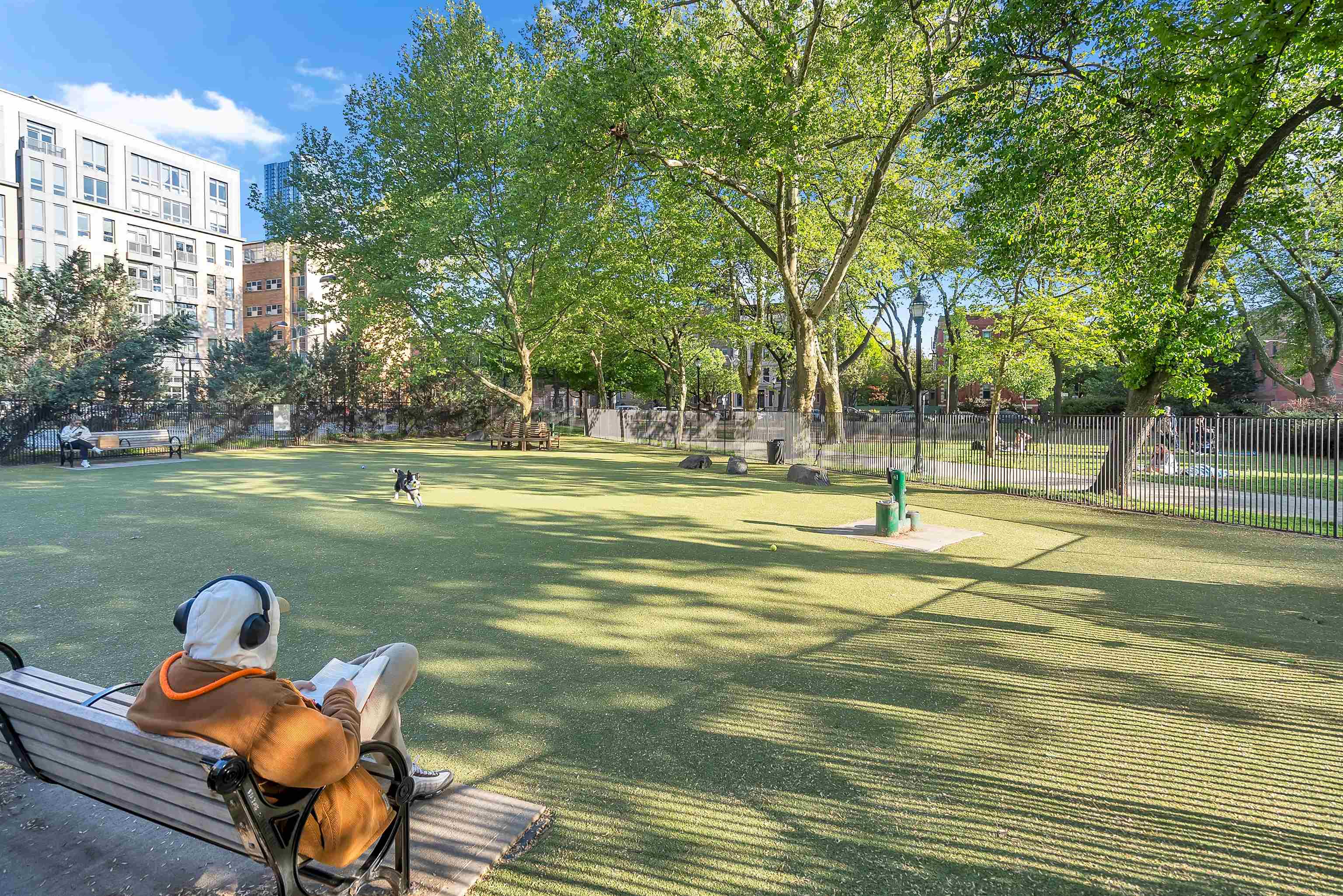 349 7TH ST Unit: 1R