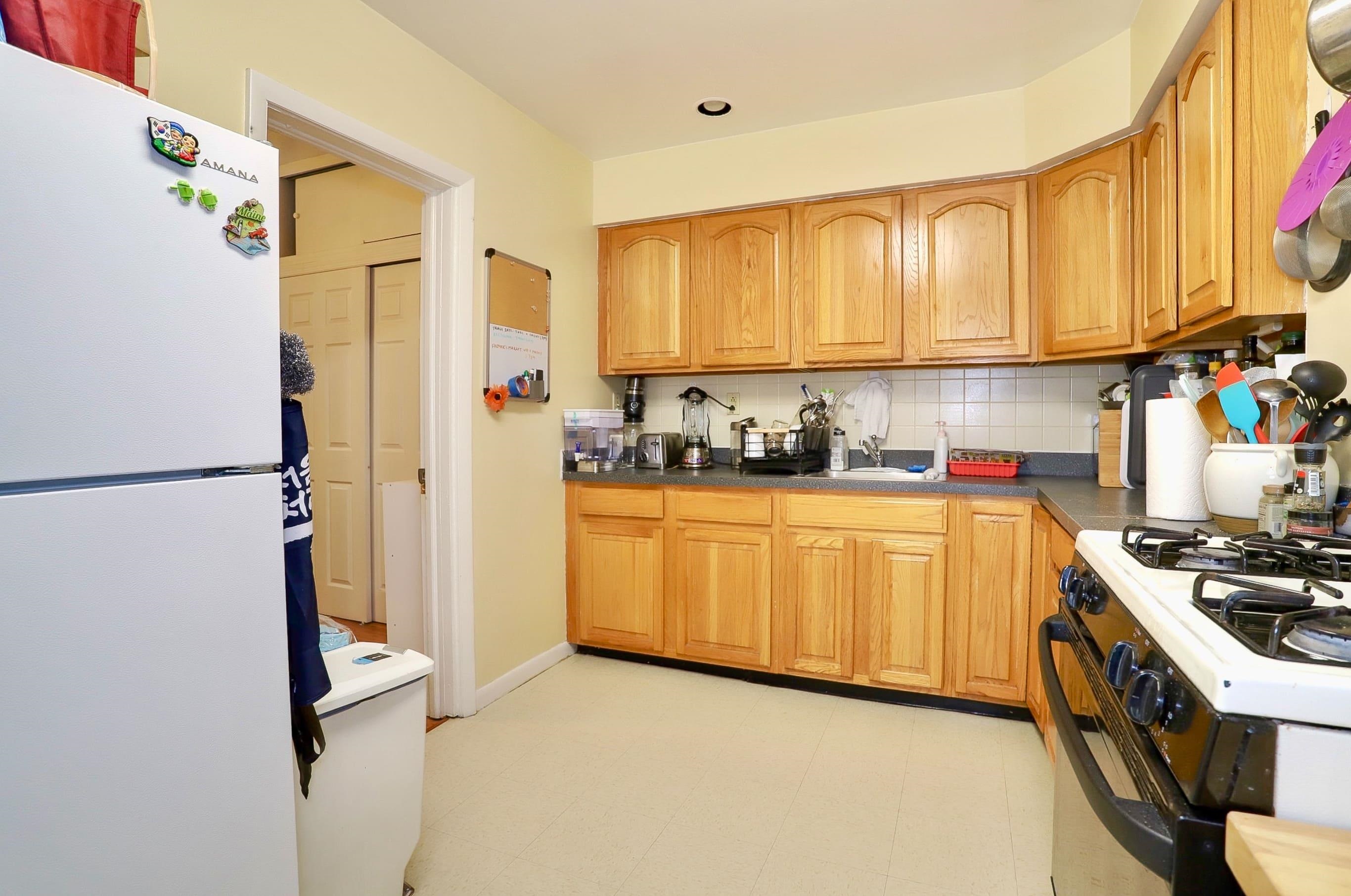 506 PAVONIA AVE