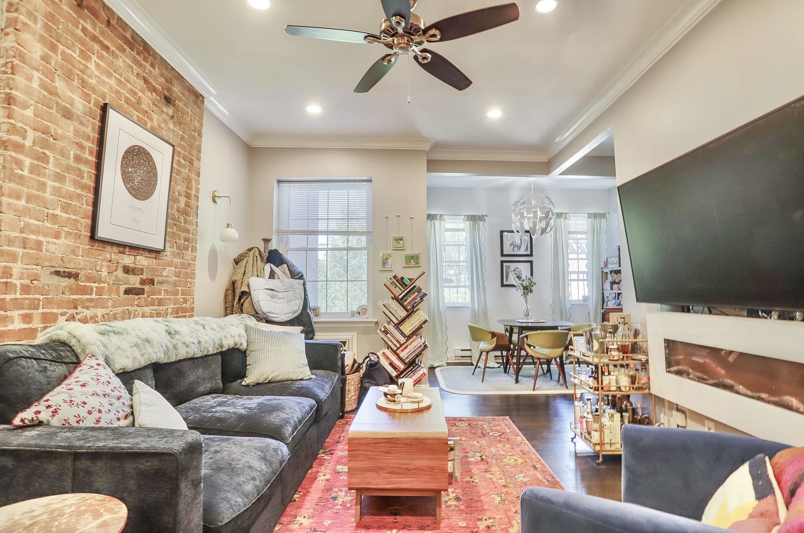 230 BLOOMFIELD ST Unit: 301