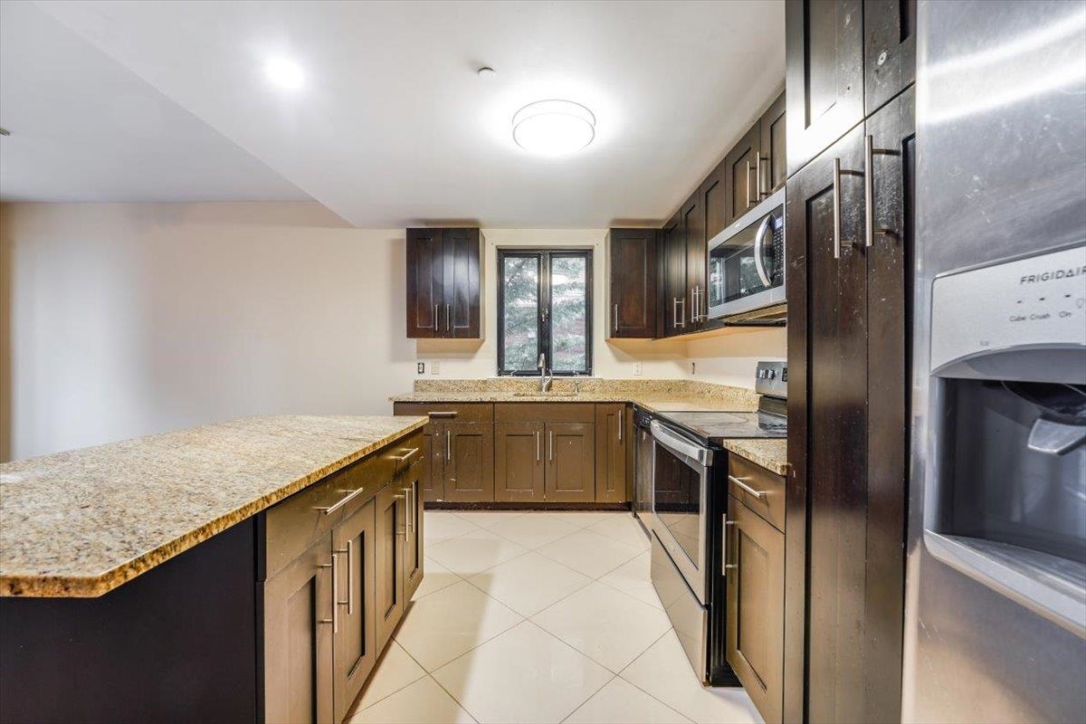 29 1ST ST Unit: 508