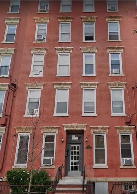 621 WILLOW AVE Unit: 5L