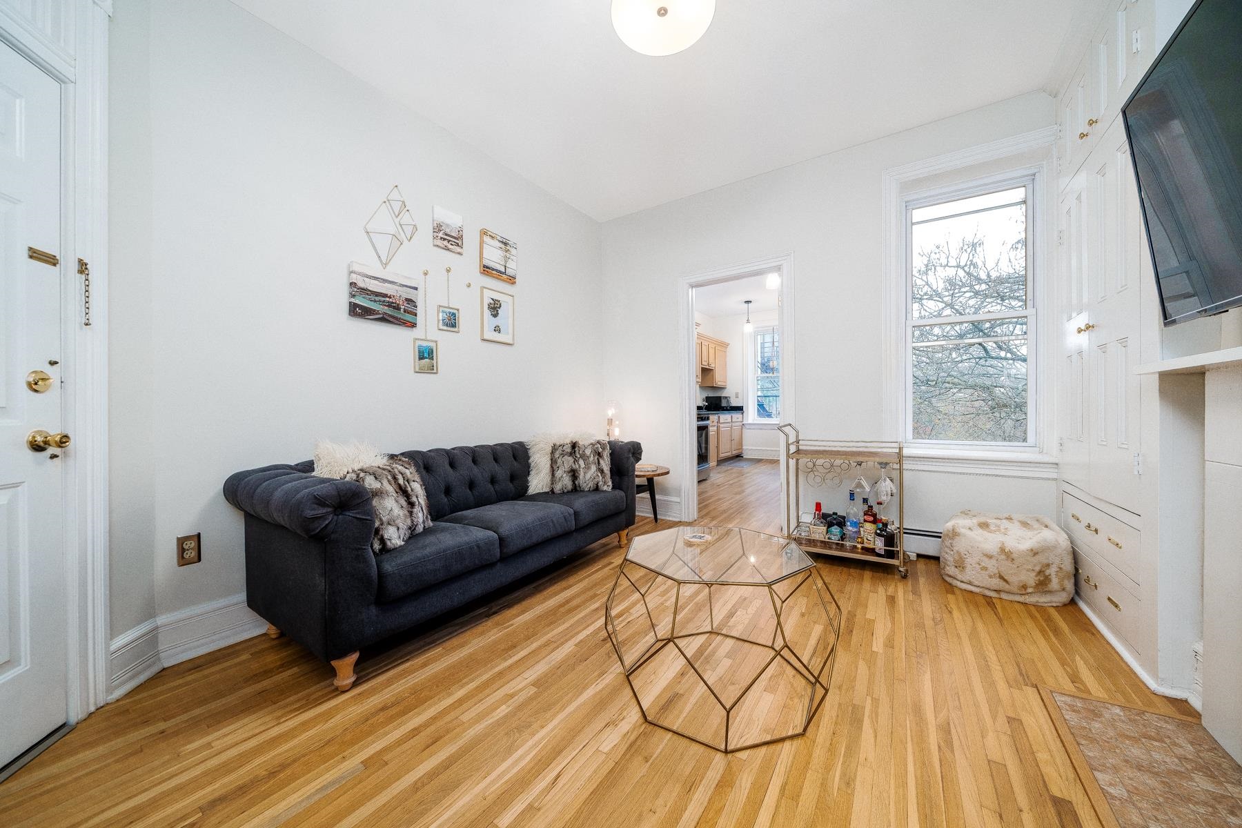 109 ERIE ST Unit: 3R