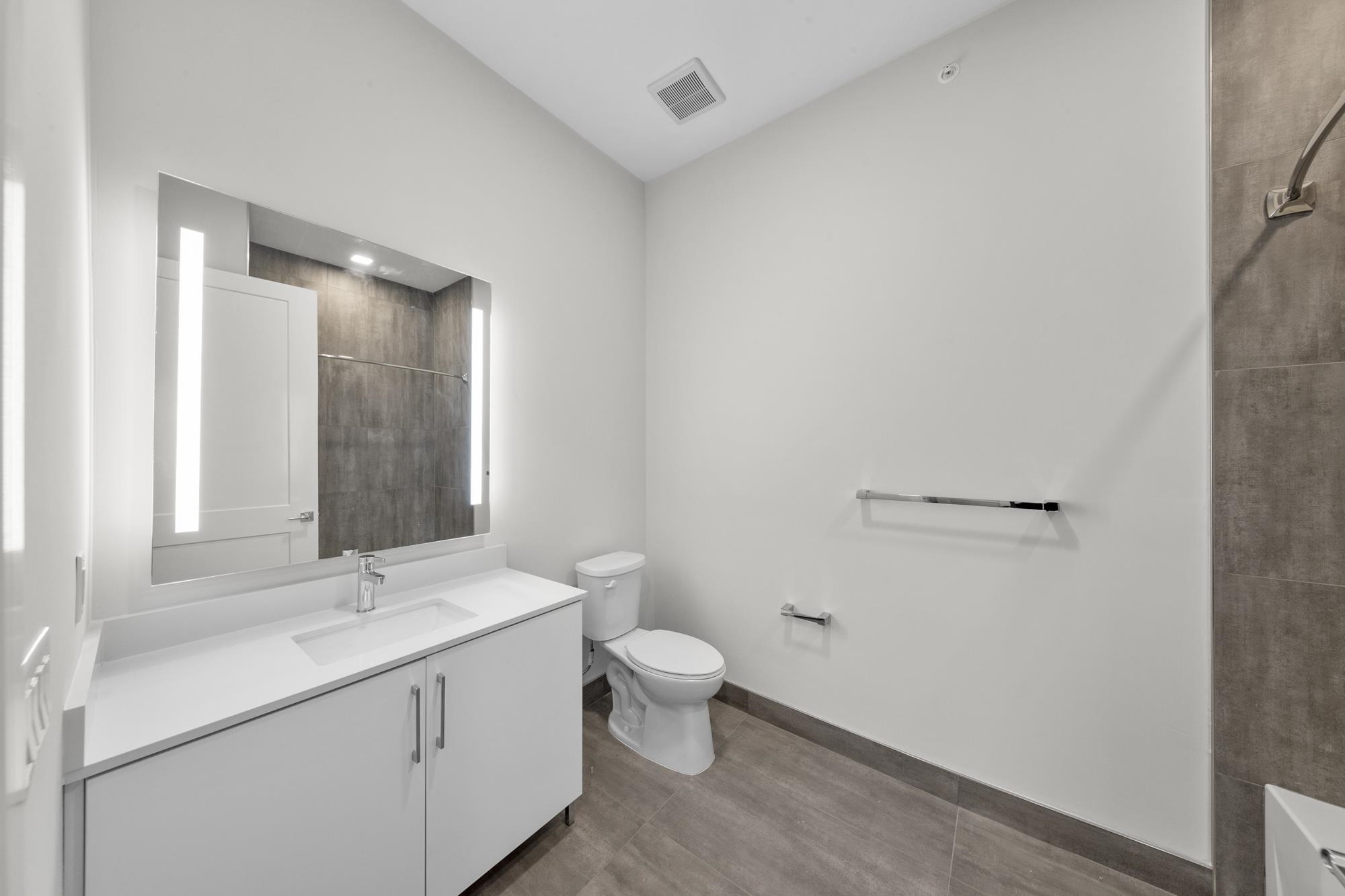 121 34TH ST Unit: 412