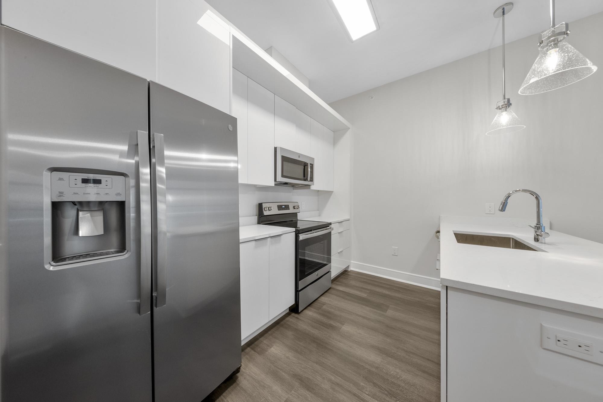 121 34TH ST Unit: 412