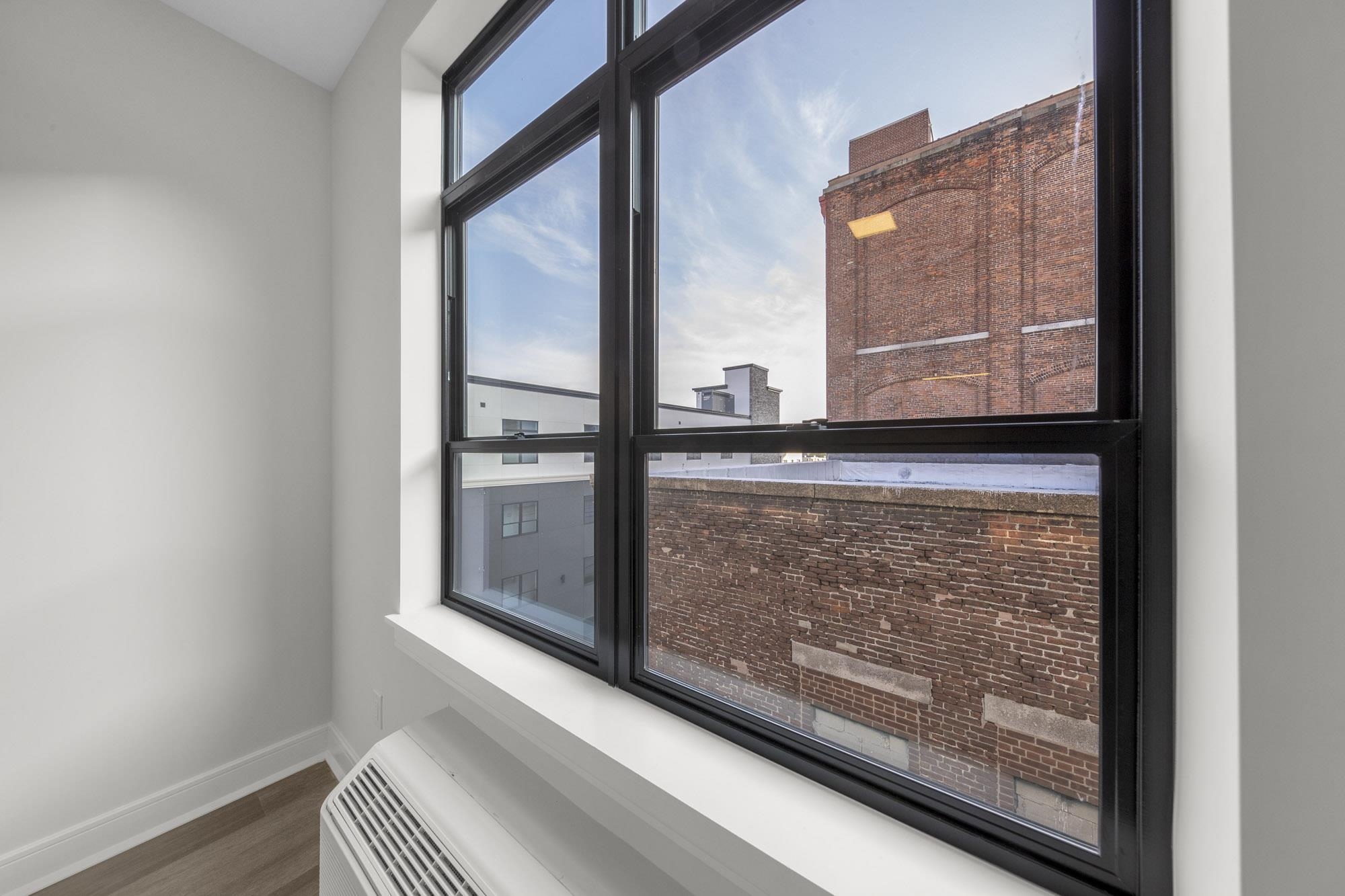 121 34TH ST Unit: 412