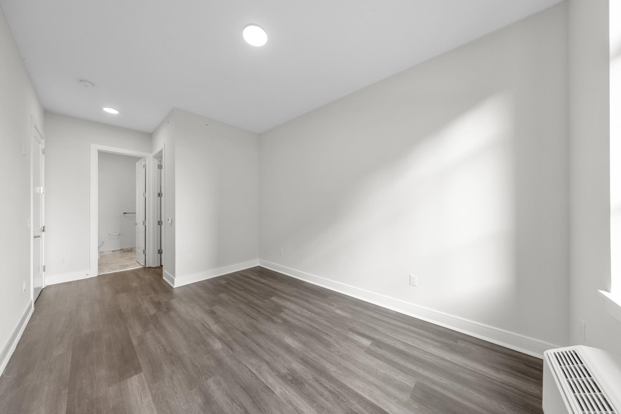 121 34TH ST Unit: 412