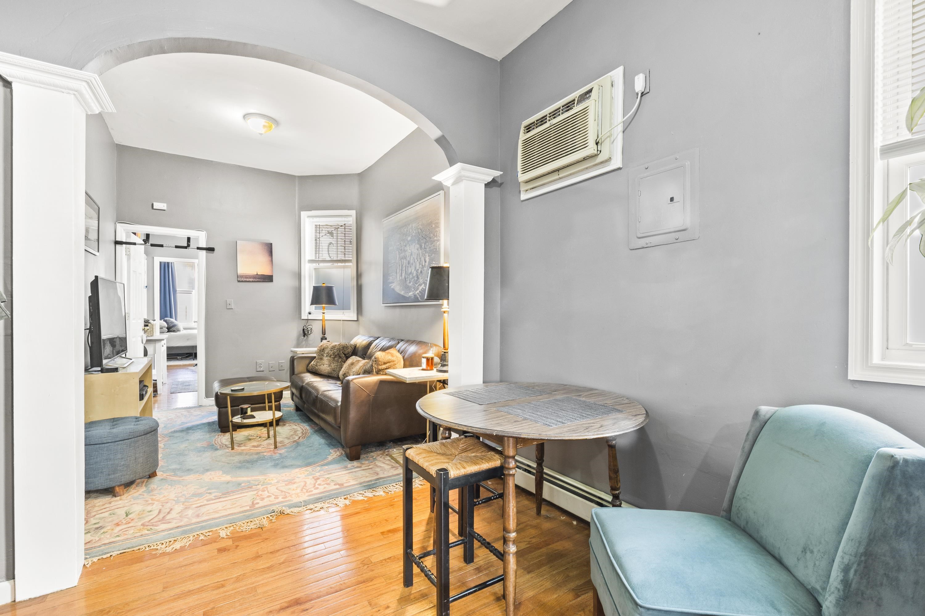 616 10TH ST Unit: 2