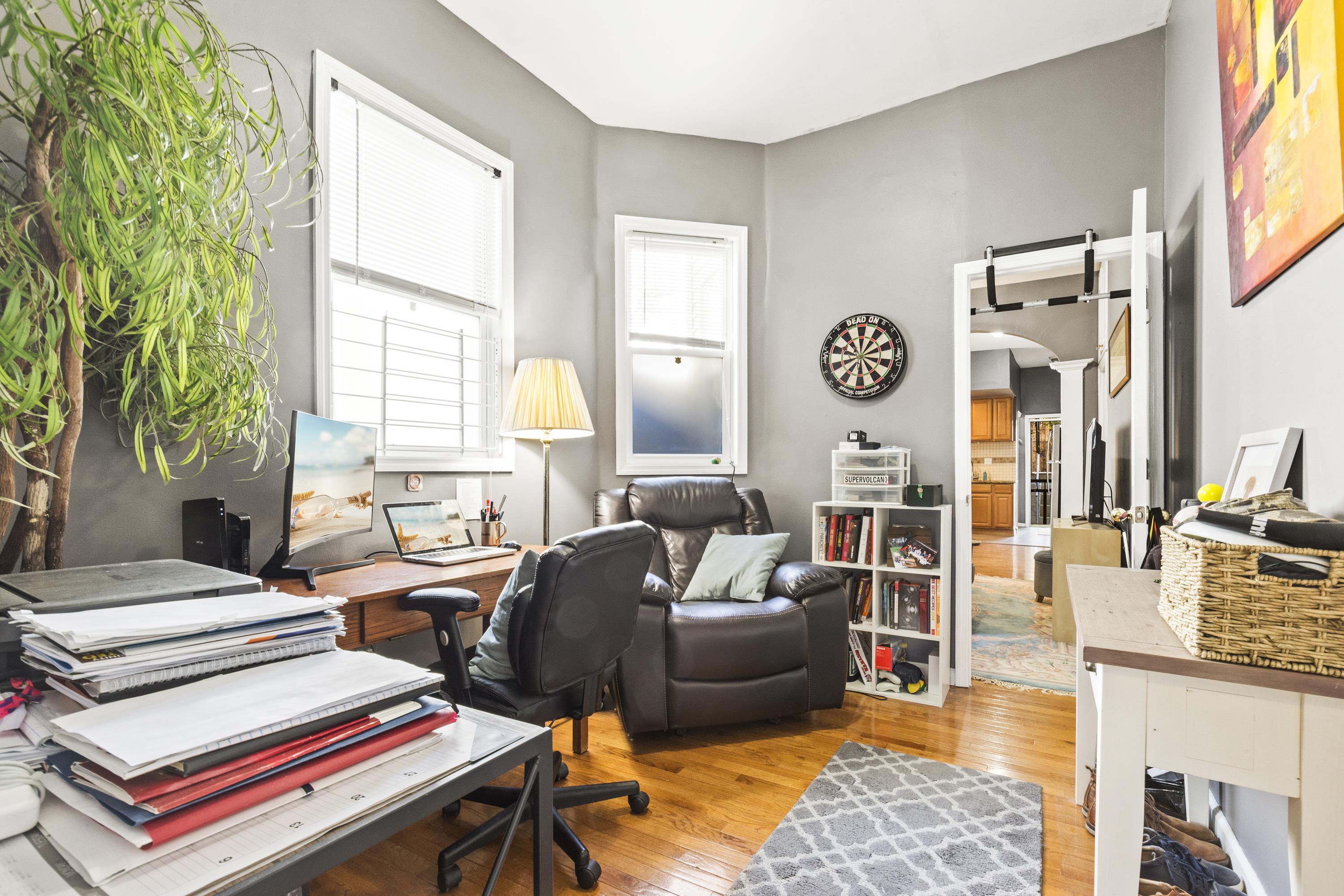 616 10TH ST Unit: 2