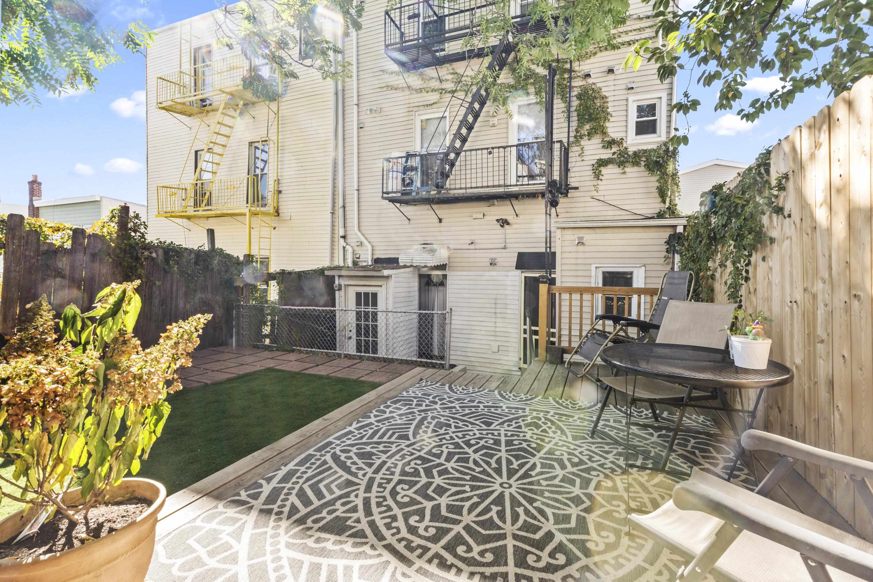 616 10TH ST Unit: 2