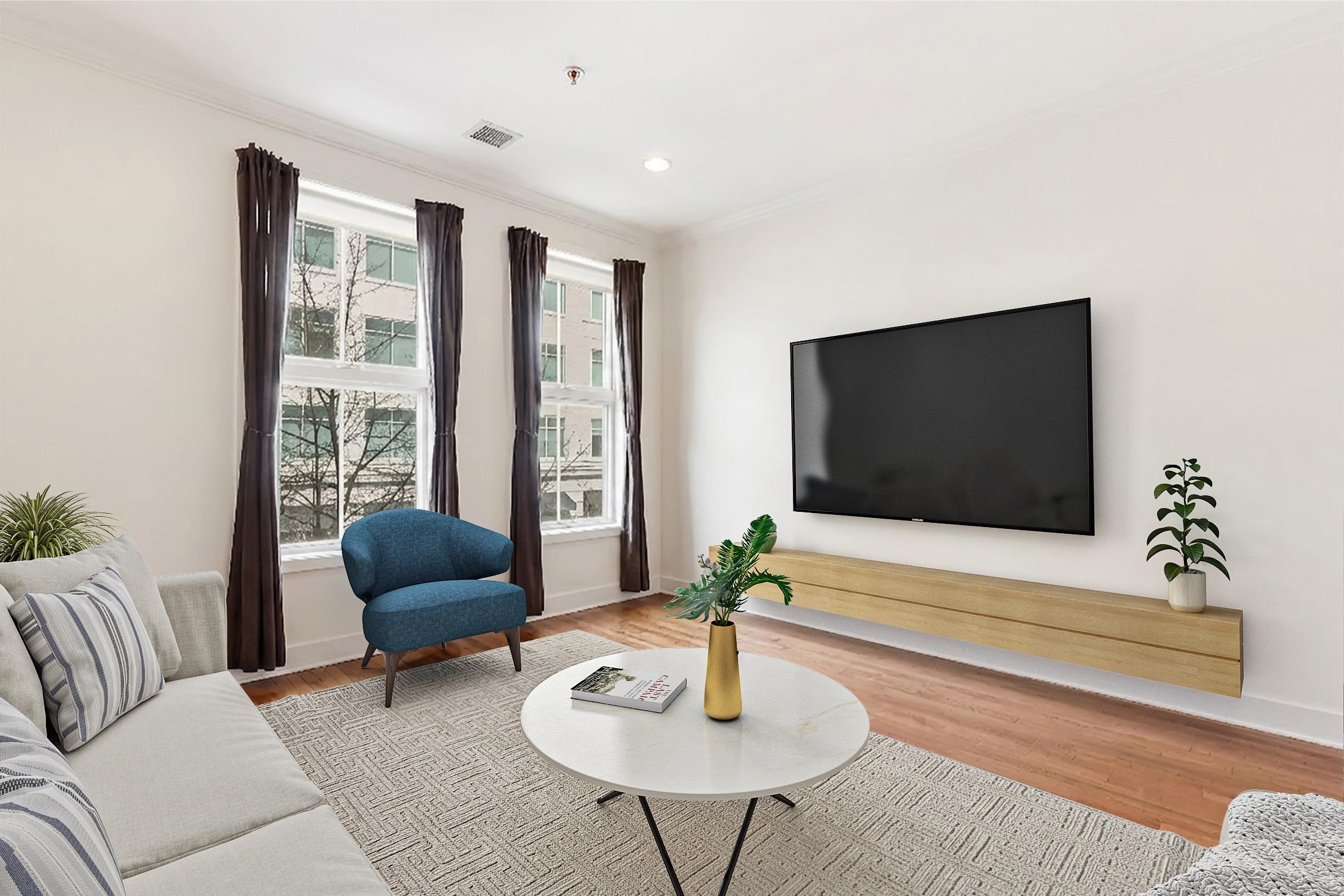 61 GRAND ST Unit: 2L