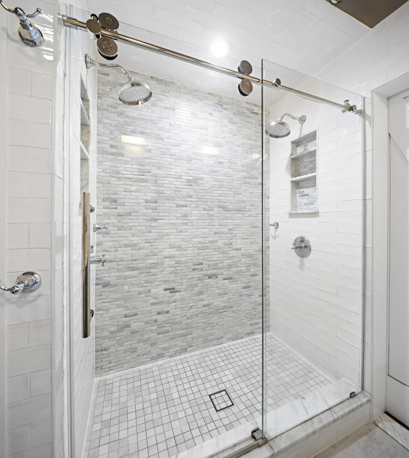 1313 PARK AVE Unit: 4C