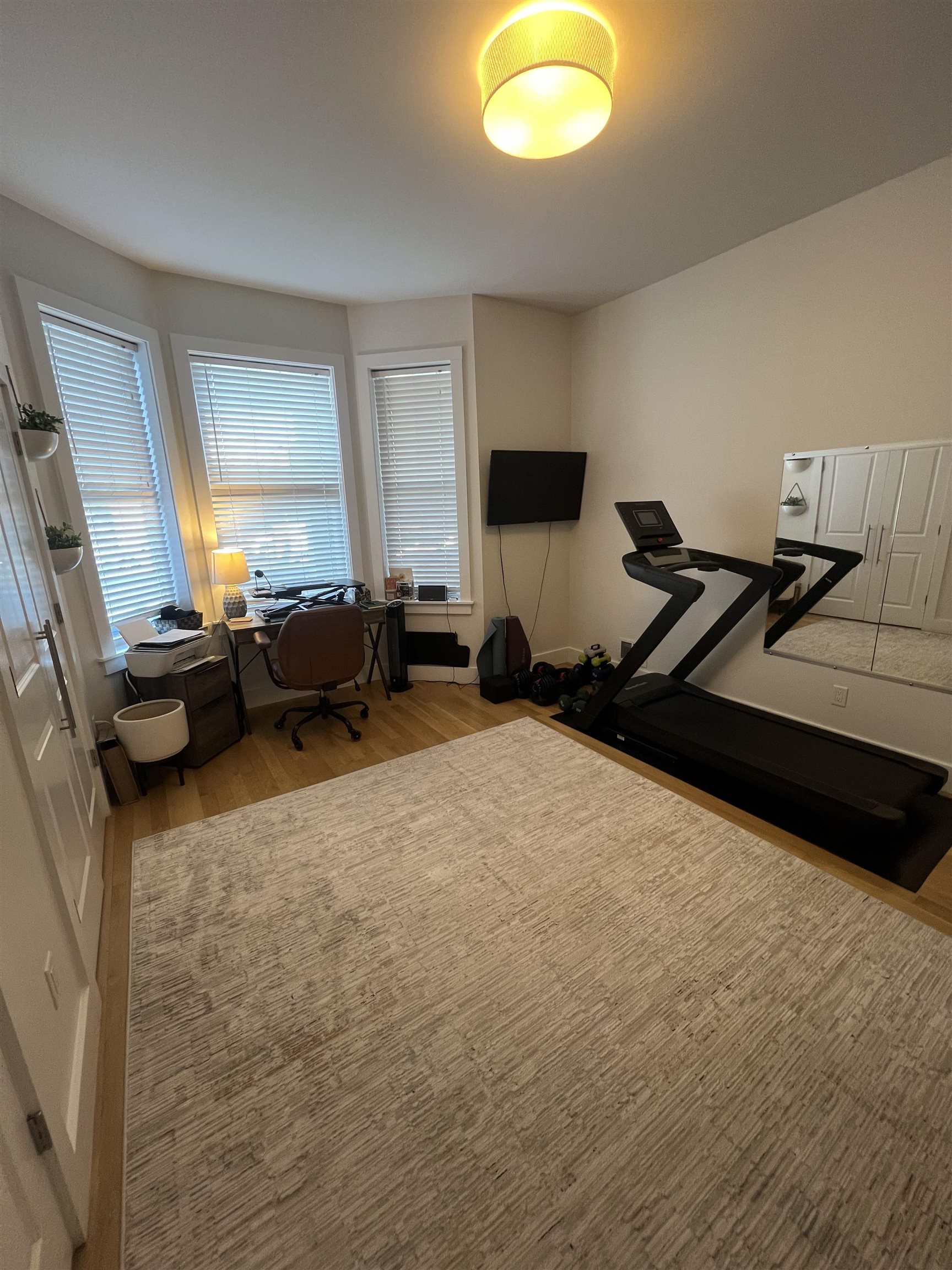 146 HANCOCK AVE Unit: 1