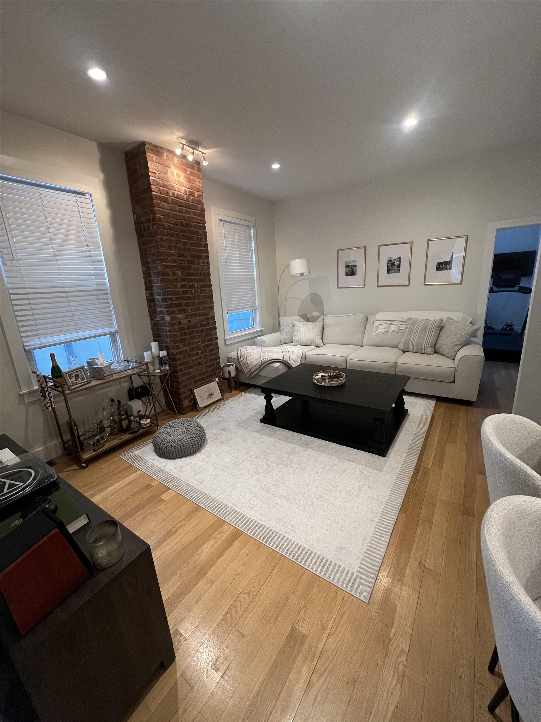 146 HANCOCK AVE Unit: 1
