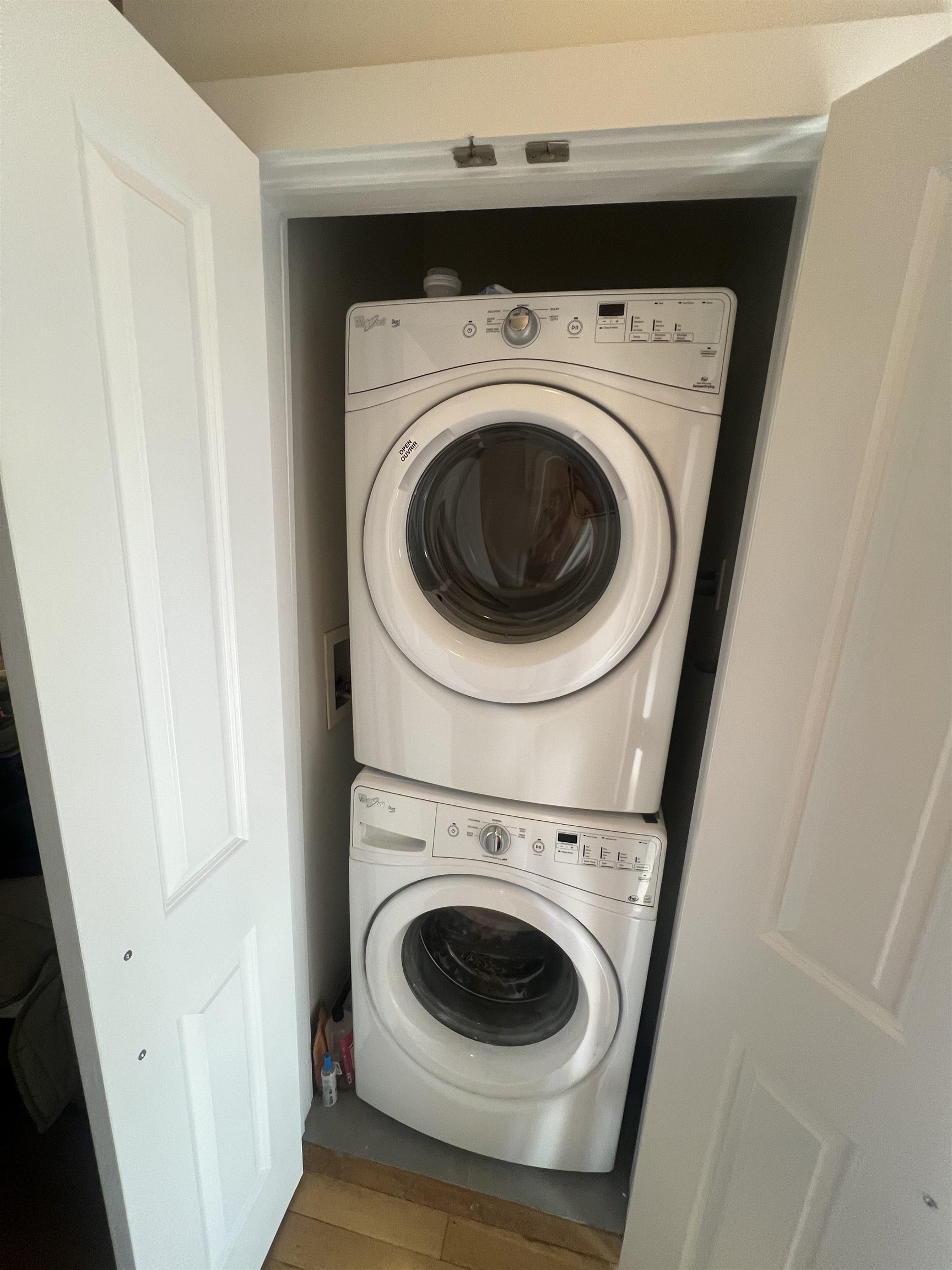 146 HANCOCK AVE Unit: 1